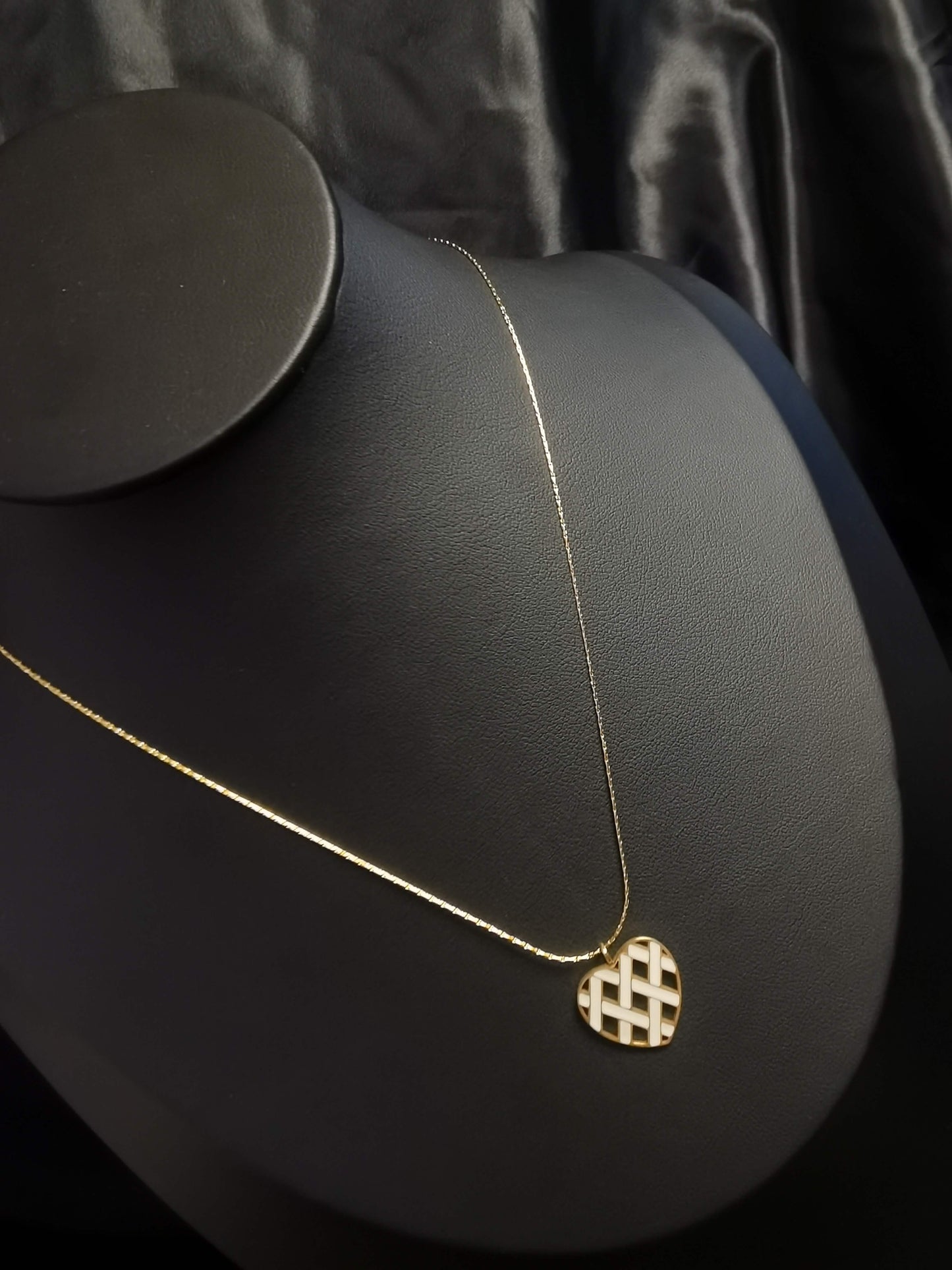 Net Heart Necklace 18k gold-plated Titanium Steel chain Trendy Jewelry 2025 GMJN31