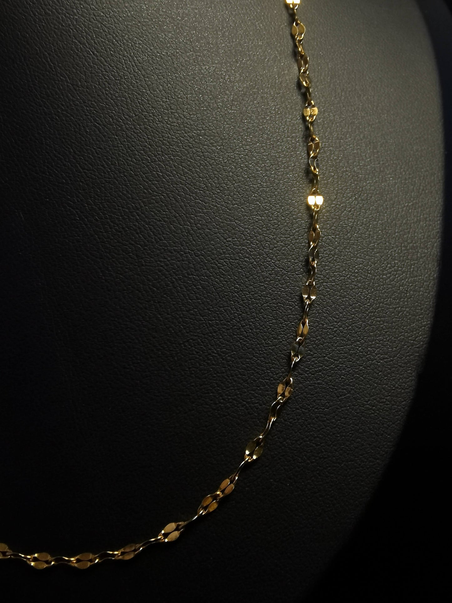 Cherry Ladybug Necklace 18k gold-plated Titanium Steel Lip chain Trendy Jewelry 2025 GMJN1