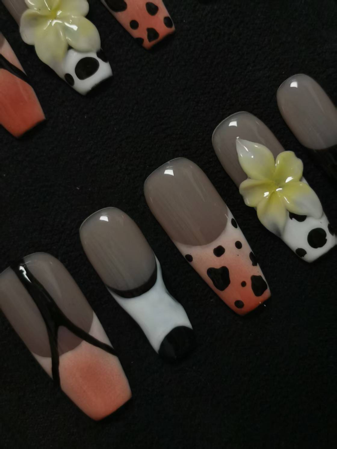 NO:1018 Acrylic 3D Flower Design Autumn Fall animal print Press on nails square coffin stiletto reusable durable trendy 2025