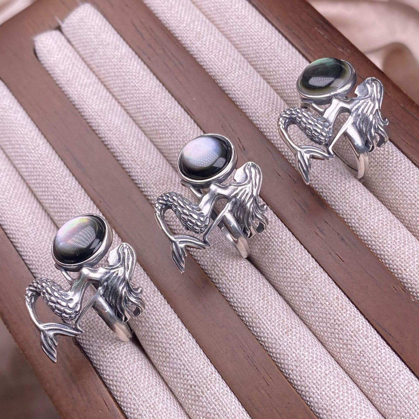 Old wax, amethyst, ghost, garnet, rose quartz golden fortune stone ring S925 in silver, mermaid shaped Silver