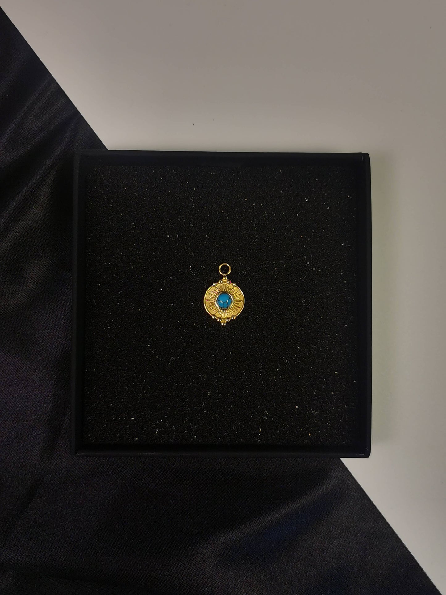 Coin element Pendant 18k gold-plated Titanium Steel Trendy Jewelry 2025 GMJP4C