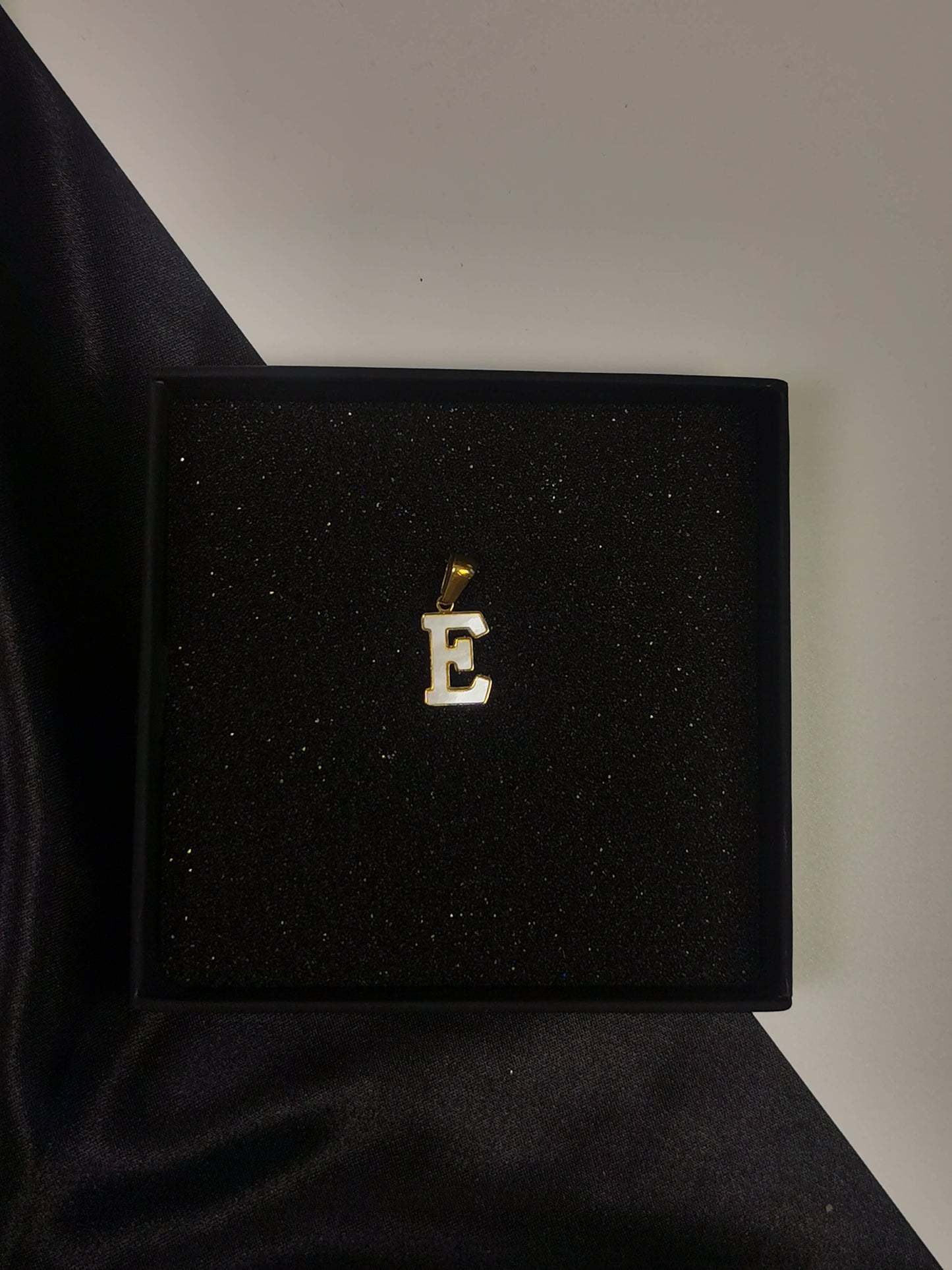 Initial element Pendant 18k gold-plated Titanium Steel Trendy Jewelry 2025 GMJP13In