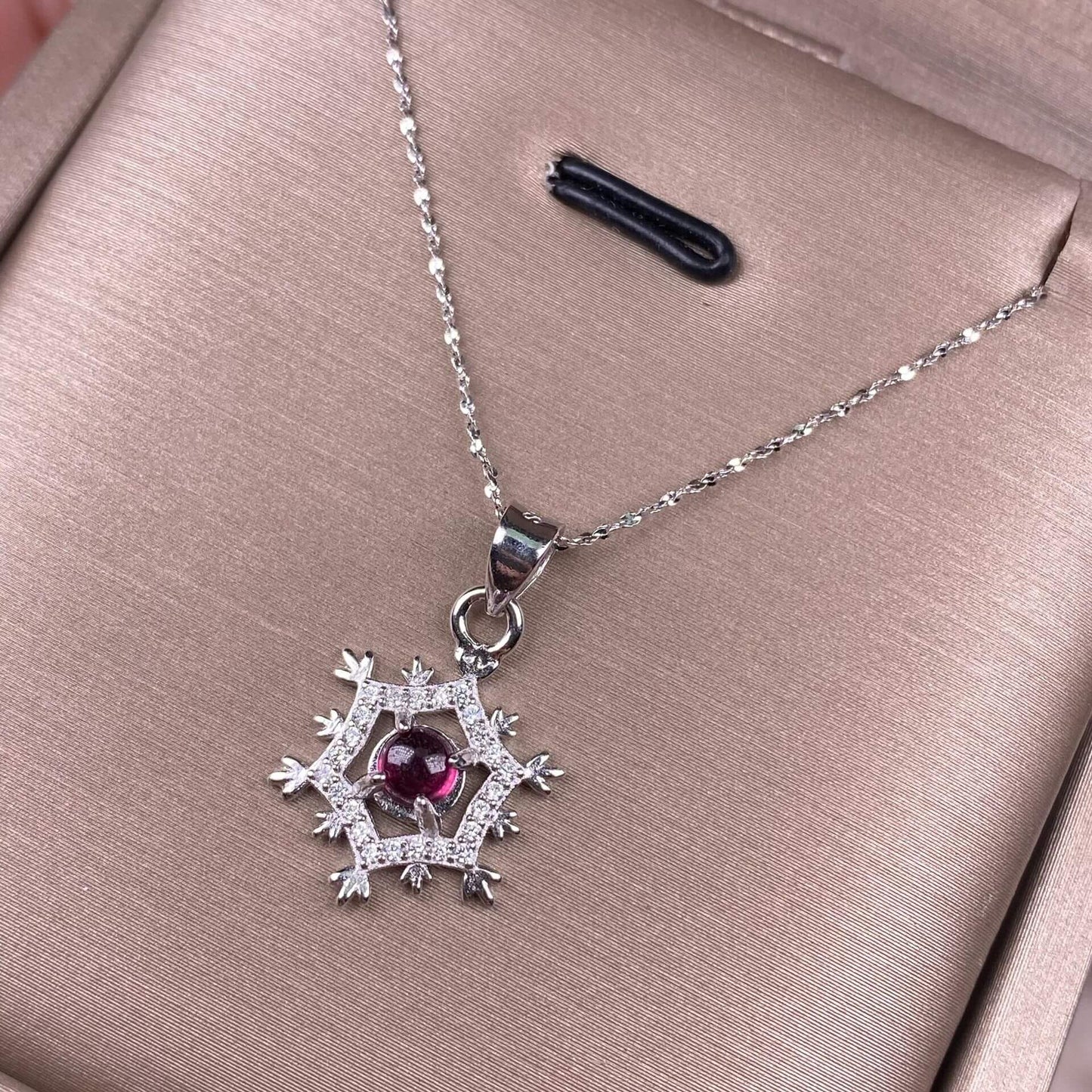 Turquoise, pink sea pattern stone, jadeite, blue moonstone, purple tooth black S925 silver inlaid retro silver cross pendant, aged, personalized and fashionable OL necklace, dazzling and uncluttered trendy Jewelry 2005