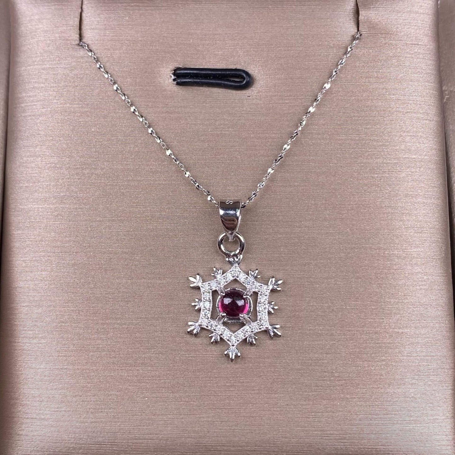 Turquoise, pink sea pattern stone, jadeite, blue moonstone, purple tooth black S925 silver inlaid retro silver cross pendant, aged, personalized and fashionable OL necklace, dazzling and uncluttered trendy Jewelry 2005