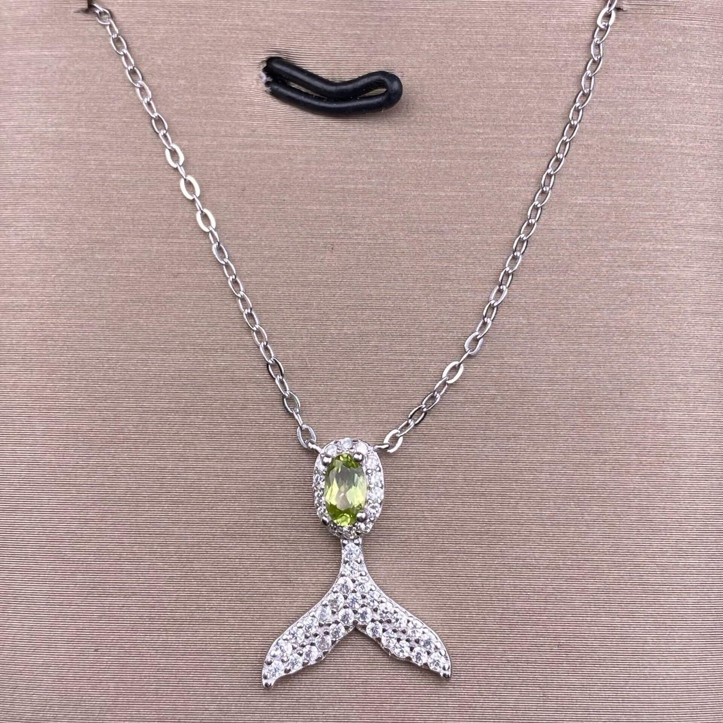 Topaz, citrine, peridot, garnet, amethyst S925 necklace, silver inlaid with full diamonds,s925 collarbone chain, silver-encrusted little rabbit children pendant, garnet quality, pure water flawless