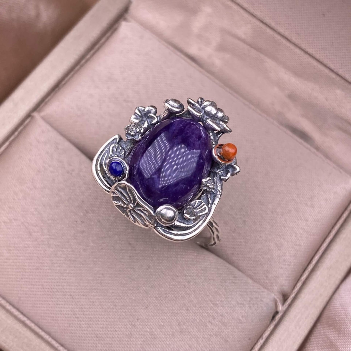 Aquamarine Lapis lazuli, raw blood amber, amethyst, golden sun, purple dragon crystal ring s925, silver inlaid with retro silver, exquisite Nepalese aged women's jewelry, European and American cross-border ring