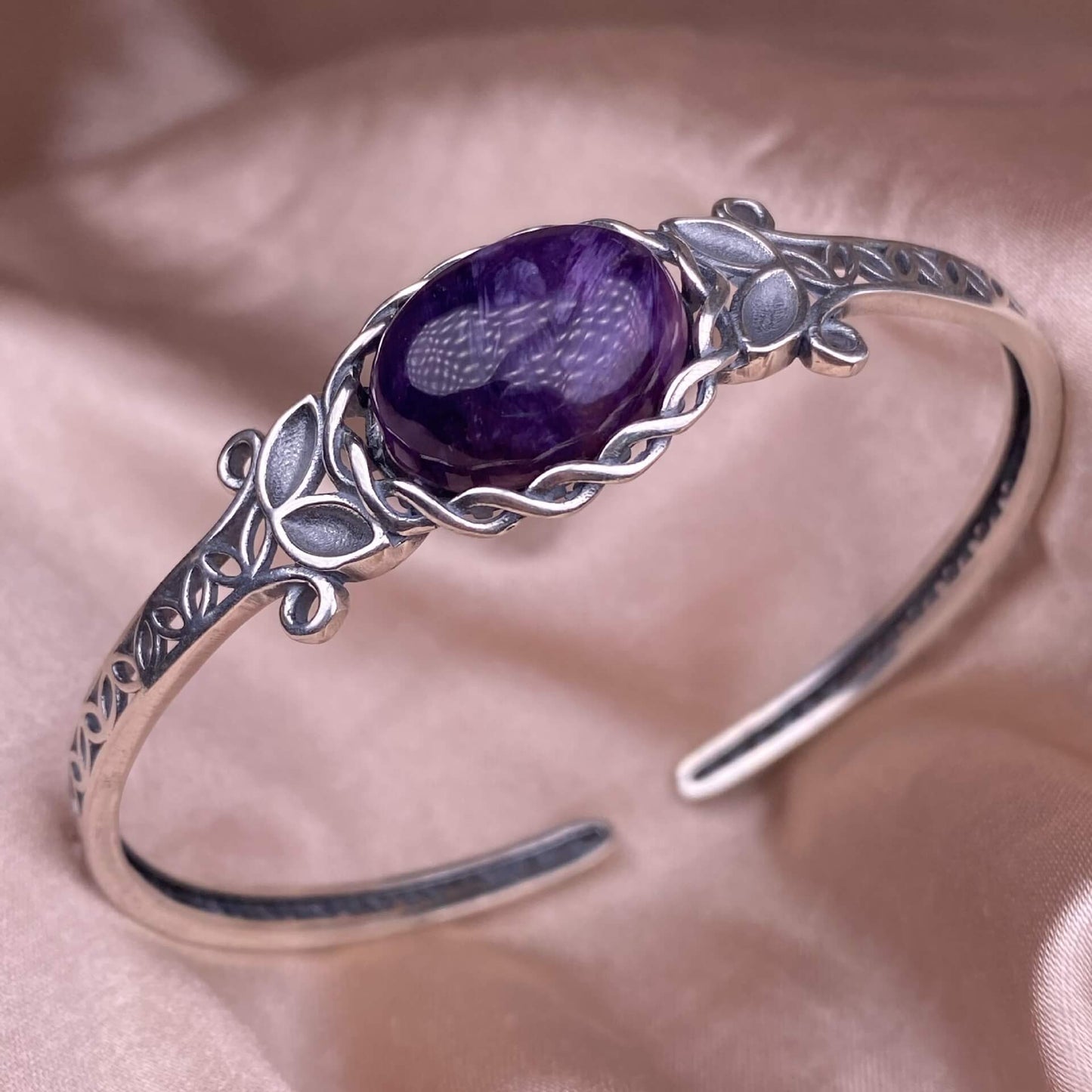 Aquamarine Purple Dragon Crysta bangle The s925 silver bangle bracelet S925, silver inlaid with retro silver, aged and exquisite, simple commuting, lace colored gemstone crystal silver bracelet