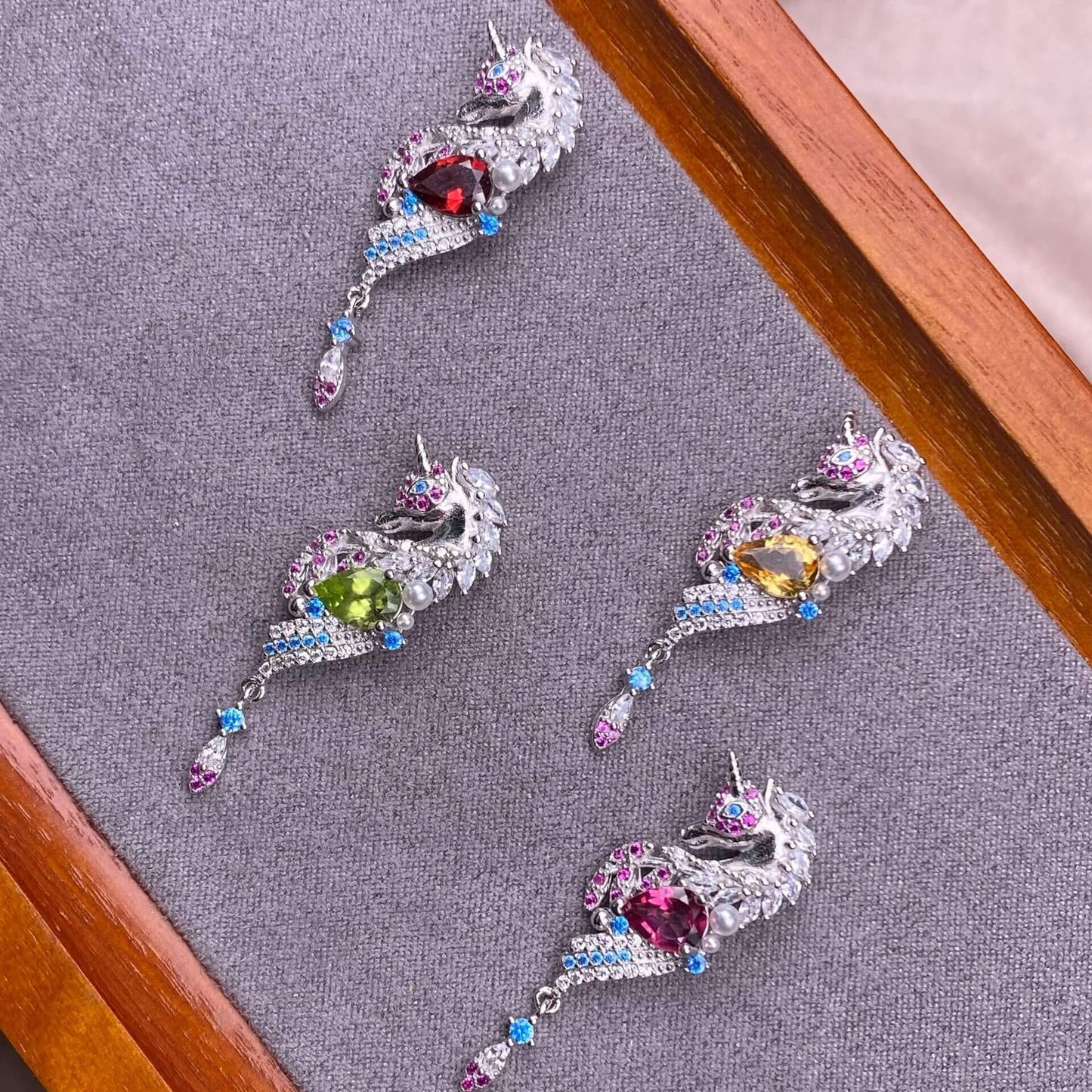 Black Opal Peridot garnet citrine pink topaz S925 silver studded with diamonds, exquisite and dazzling unicorn women's necklace pendant, collarbone chain pendant trendy Jewelry 2005 GMSP4