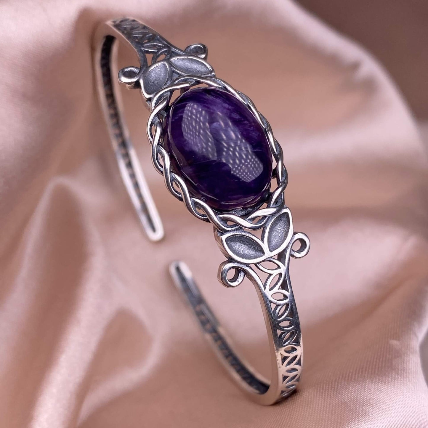 Aquamarine Purple Dragon Crysta bangle The s925 silver bangle bracelet S925, silver inlaid with retro silver, aged and exquisite, simple commuting, lace colored gemstone crystal silver bracelet