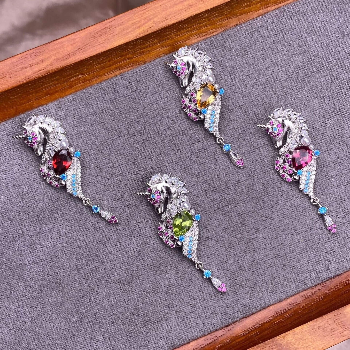 Black Opal Peridot garnet citrine pink topaz S925 silver studded with diamonds, exquisite and dazzling unicorn women's necklace pendant, collarbone chain pendant trendy Jewelry 2005 GMSP4