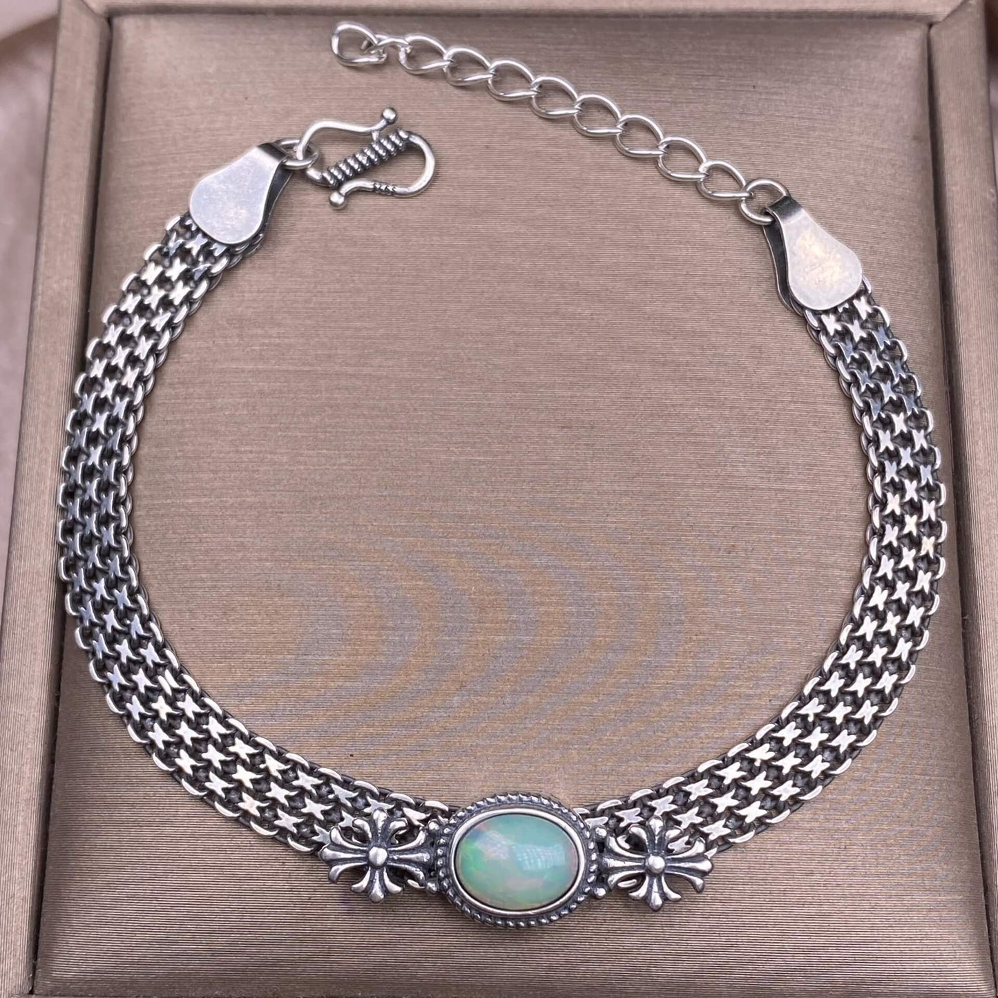 Ghost Amber Sea pattern stone, grape stone, Golden Sun, blue crystal stone, abalone shell, old wax, purple dragon crystal, black opal, golden fortune stone, yellow crystal, opal Bracelet S925 silver inlaid retro silver jewelry Wide Tank Chain