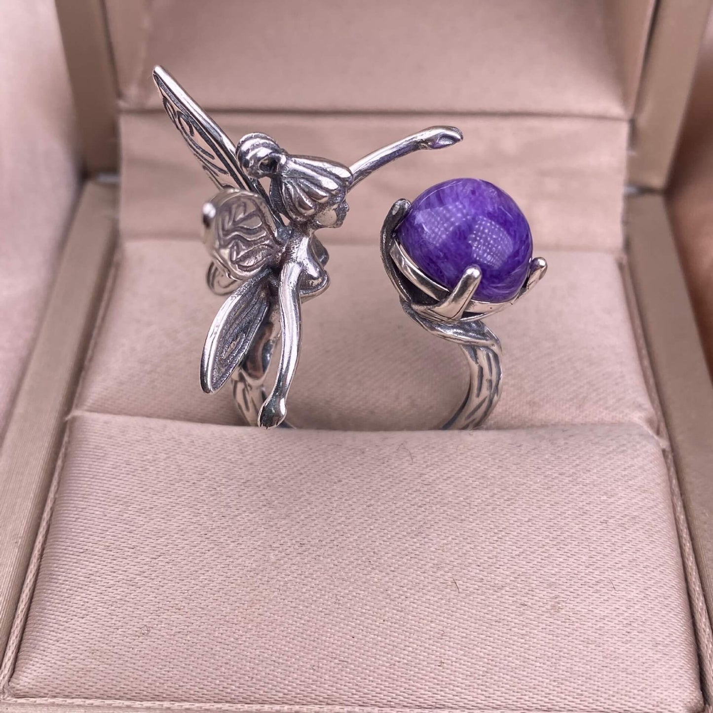 Nanhong stone, amethyst, turquoise, amethyst, ghost stone, golden fortune stone, garnet S925 in silveThe S925 silver grey moonstone ring, set with retro silver, is a new  women's colored gemstone crystal jewelry