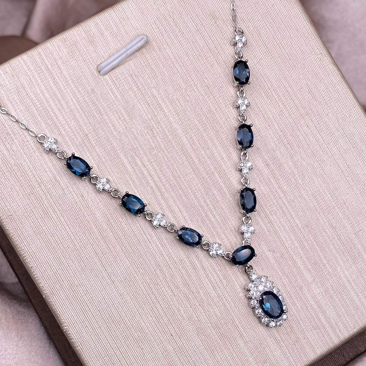 Opal/Black Opal/Turquoise/London blue topaz/Olivine/Garnet/ Hetian jade/Amethyst/Topaz S925 necklace, silver inlaid with full diamonds, exquisite light luxury evening wear chain, Opal collarbone chain, fashionable office lady