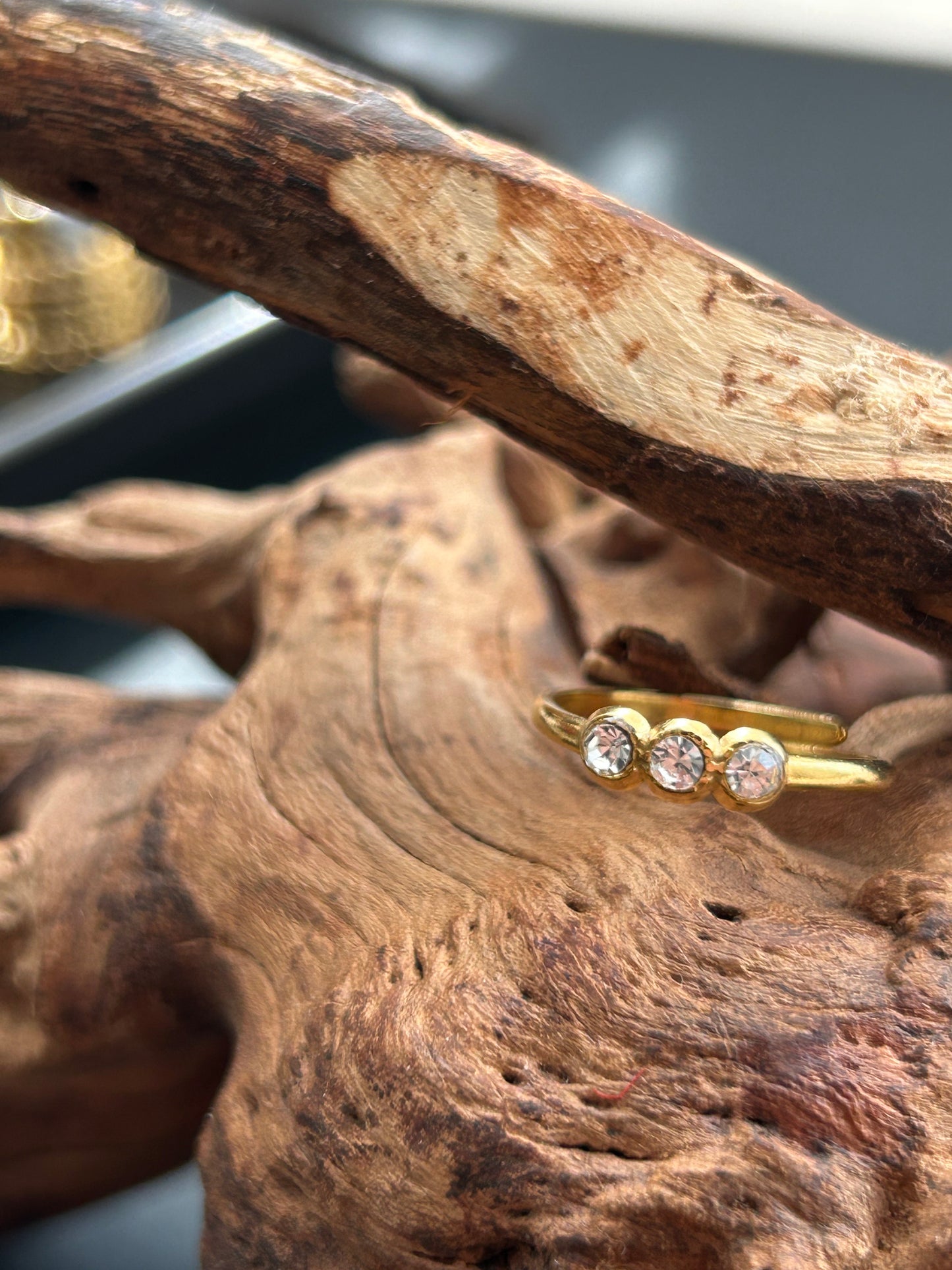 Three Tiny Zircon Ring 18k gold-plated Titanium Steel GMJR5