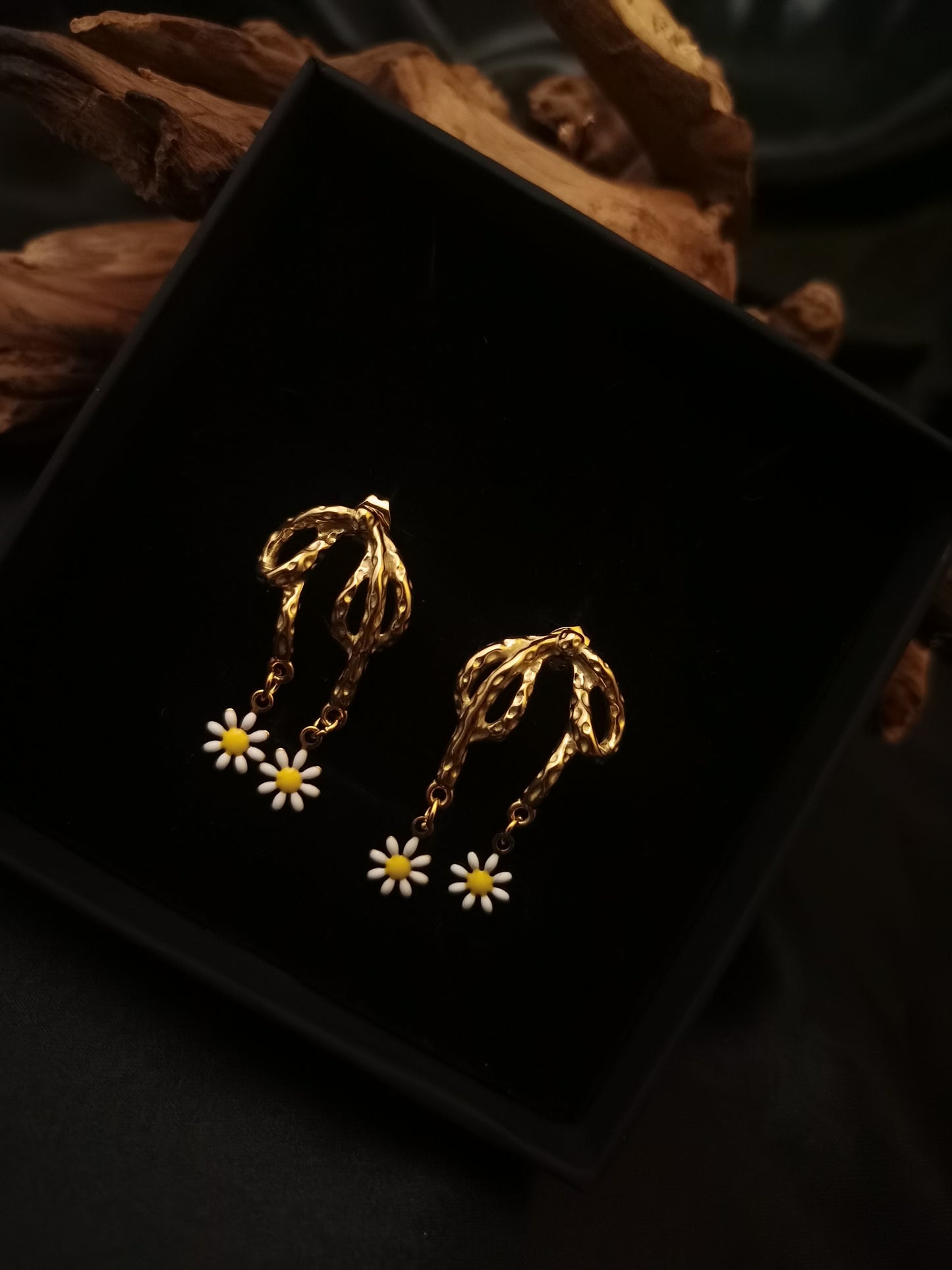 Bow knot Earrings daisy  18k gold-plated Titanium Steel GMJE4