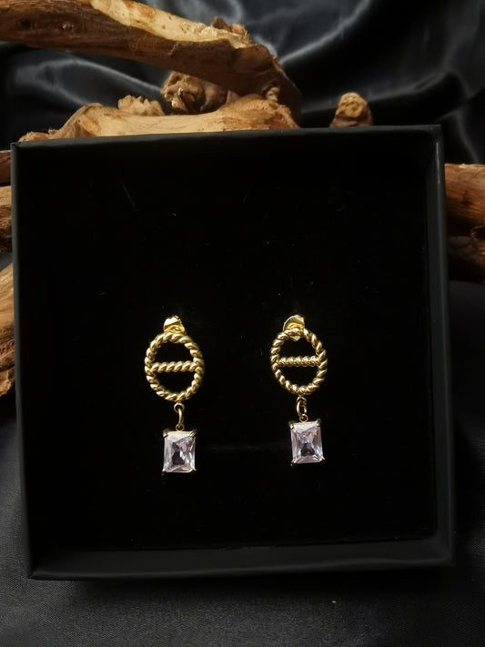 Pig Nose Daisy Earrings 18k gold-plated Titanium Steel GMJE9