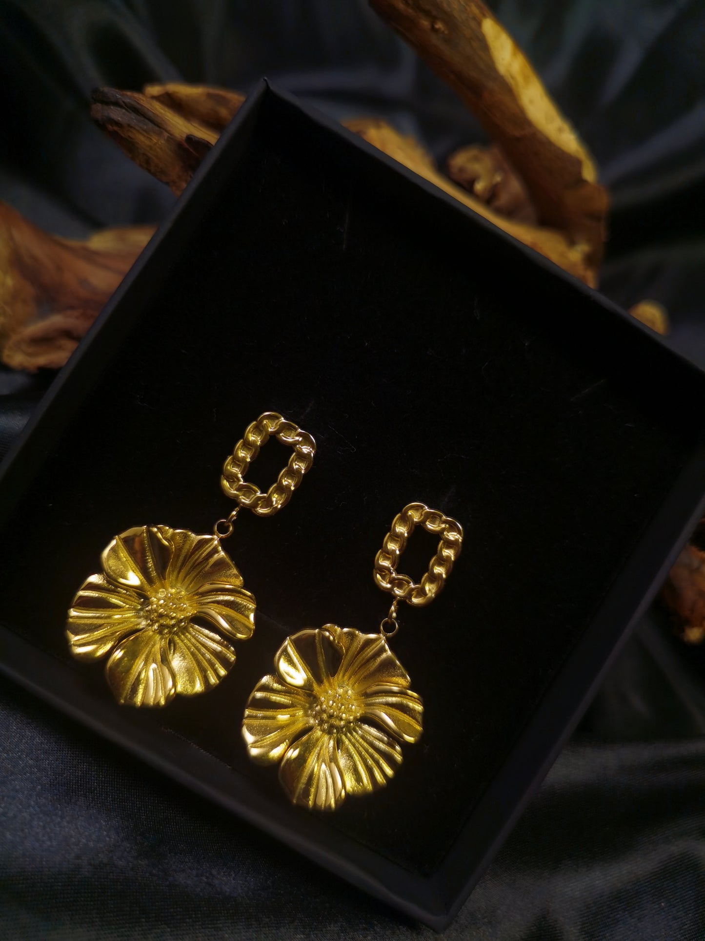Cuban Square Earrings 18k gold-plated Titanium Steel 3D Flower GMJE21