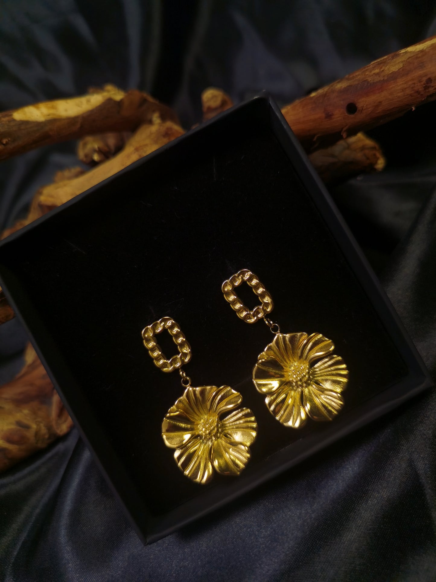 Cuban Square Earrings 18k gold-plated Titanium Steel 3D Flower GMJE21