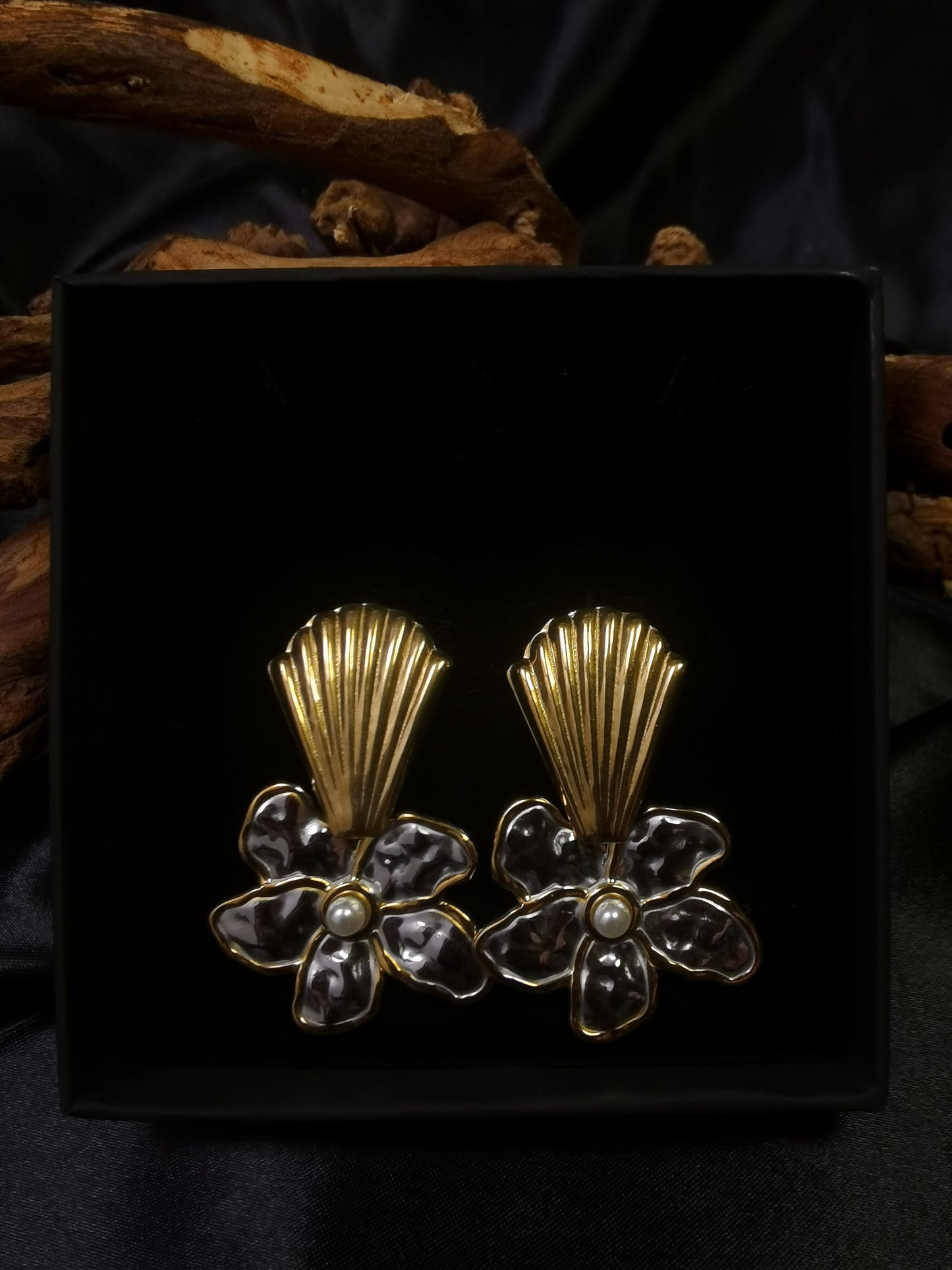 Shell Shaped Earrings 18k gold-plated Titanium Steel Silver Flower pendant GMJE26