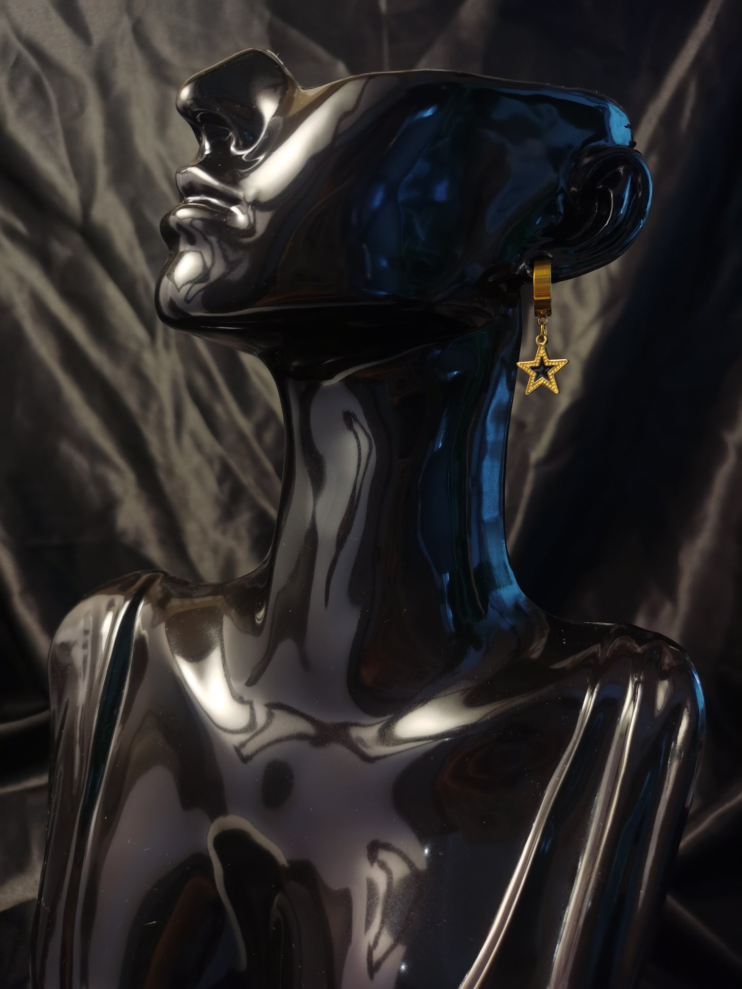 Huggie Star Earrings 18k gold-plated Titanium Steel GMJE30