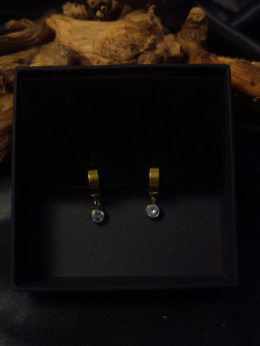 Huggie Zircon Earrings 18k gold-plated Titanium Steel GMJE29