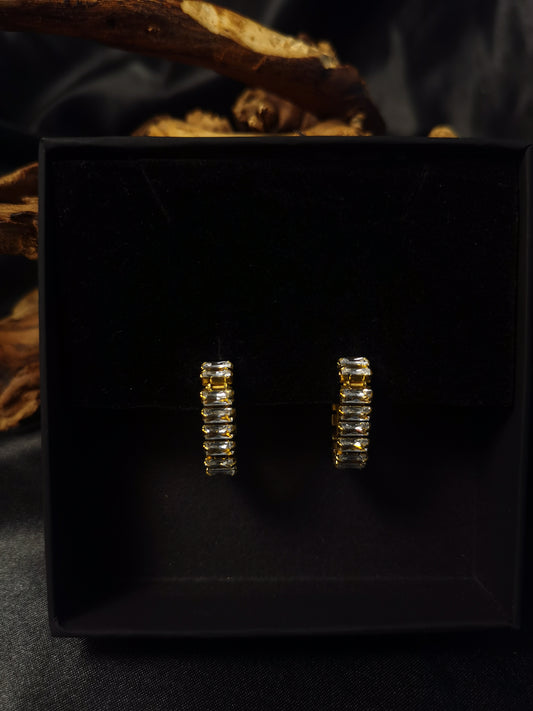 Huggie Zircon Earrings 18k gold-plated Titanium Steel GMJE31