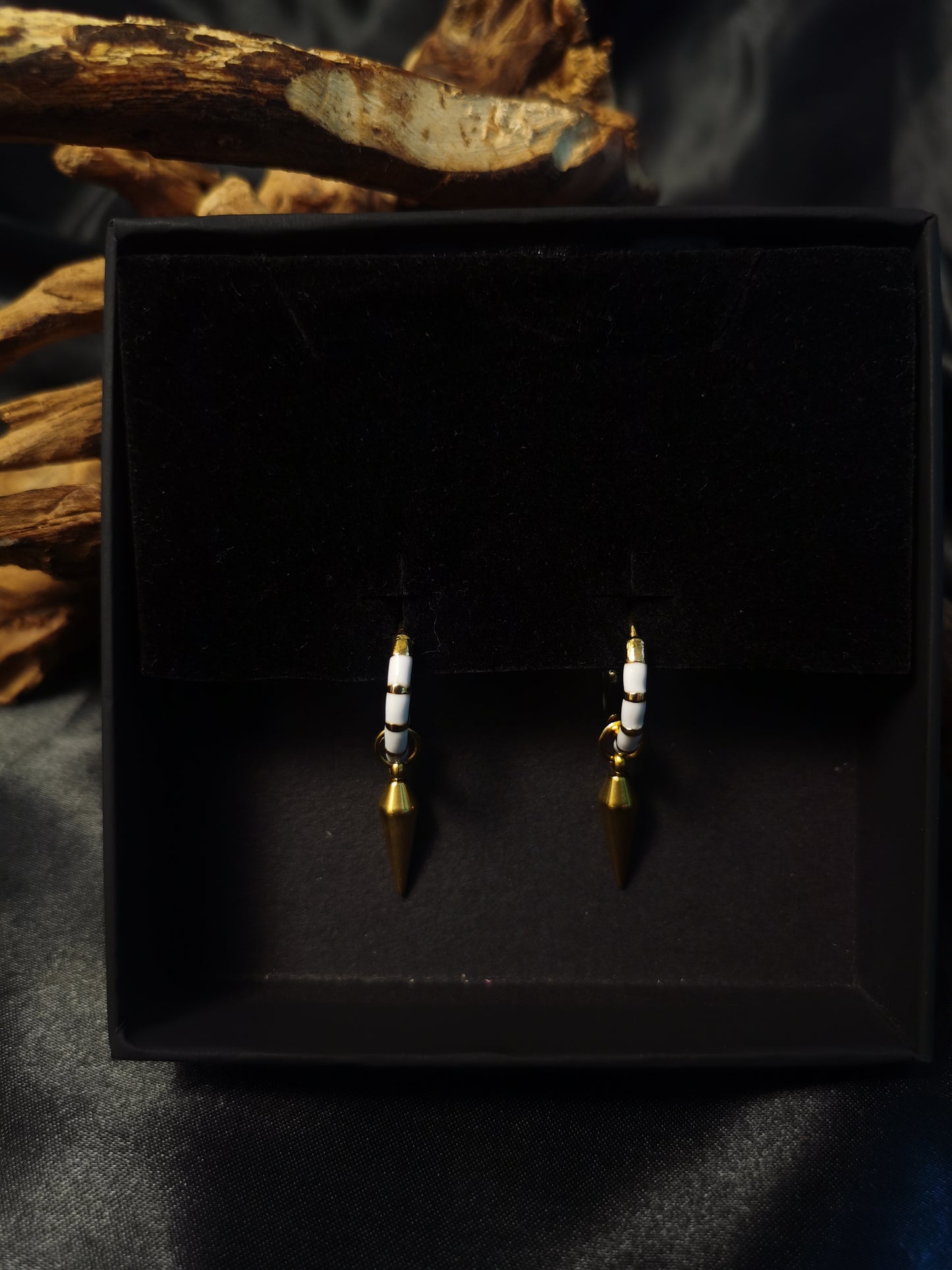 Huggie Rivet Earrings 18k gold-plated Titanium Steel GMJE35