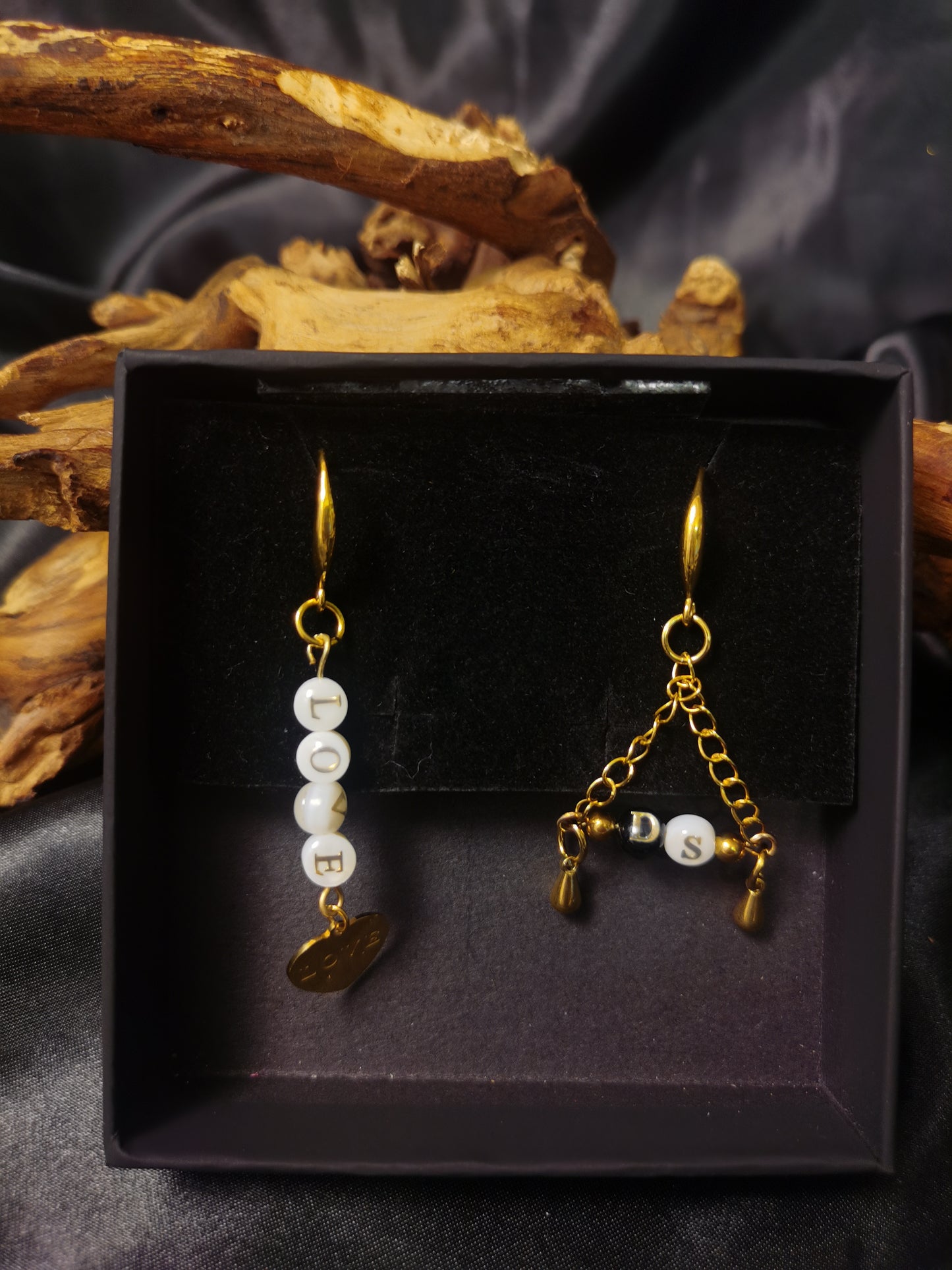 Ear hook love initials Earrings 18k gold-plated Titanium Steel GMJE43