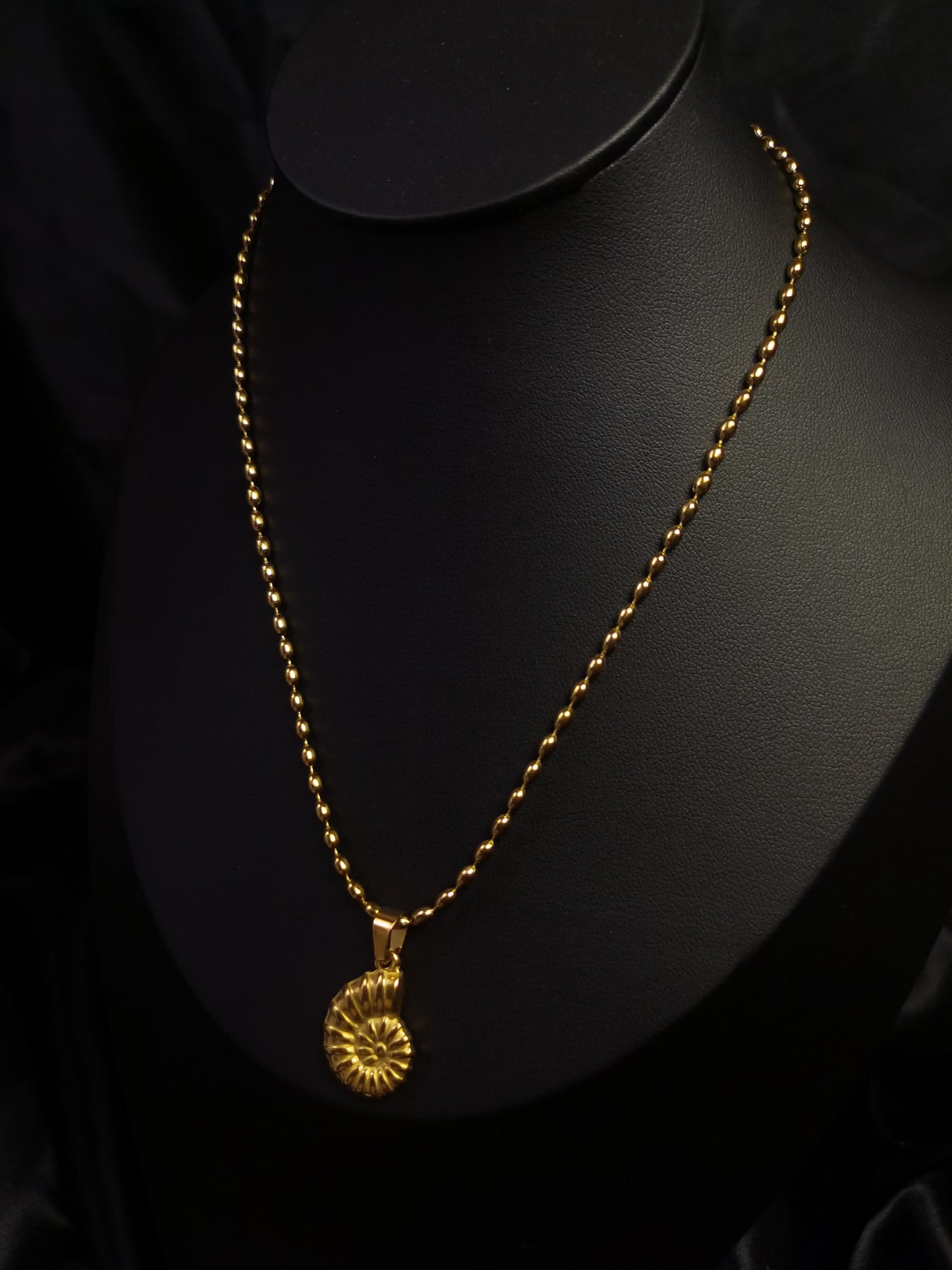 Shell Necklace 18k gold-plated Titanium Steel Beaded chain Trendy Jewelry 2025 GMJN15