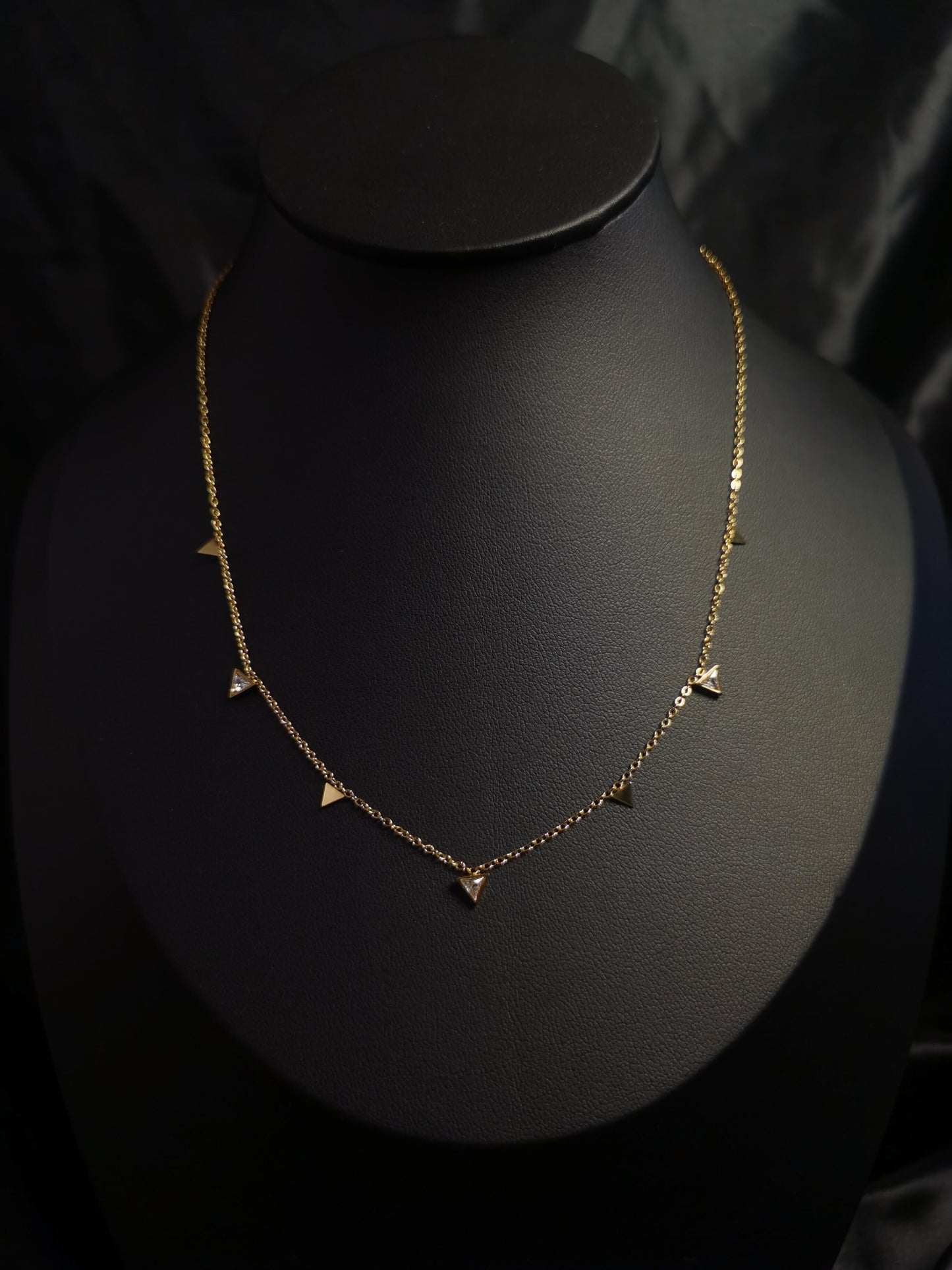 Tiny Triangle Necklace 18k gold-plated Titanium Steel  chain Trendy Jewelry 2025 GMJN25