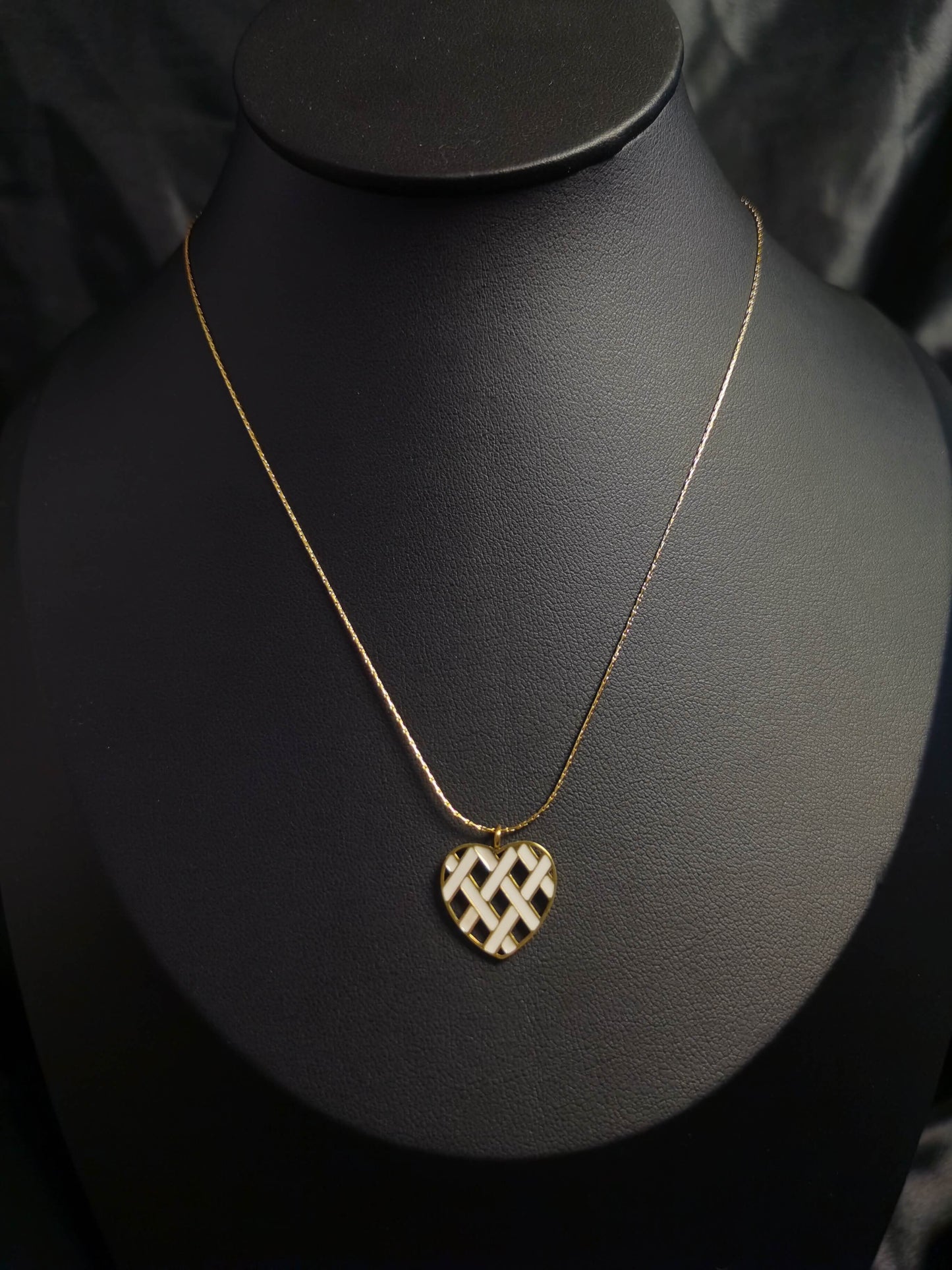 Net Heart Necklace 18k gold-plated Titanium Steel chain Trendy Jewelry 2025 GMJN31