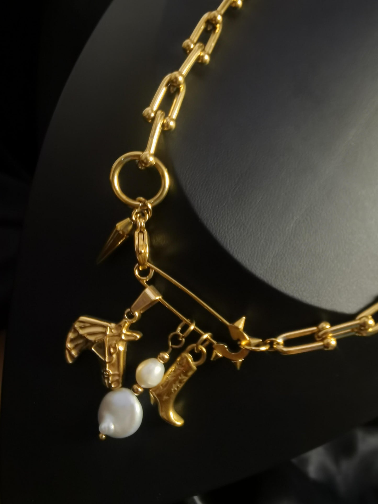 Cowboy Necklace 18k gold-plated Titanium Steel horseshoe chain Trendy Jewelry 2025 GMJN38