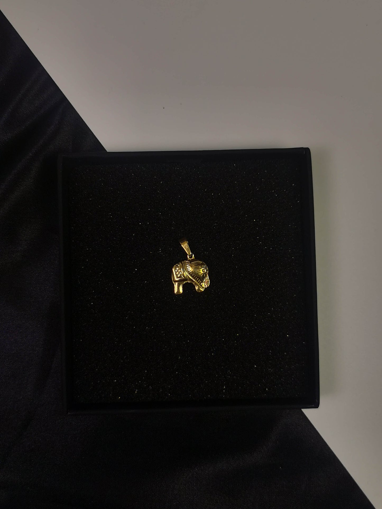 Animal element Pendant 18k gold-plated Titanium Steel Trendy Jewelry 2025 GMJP1A