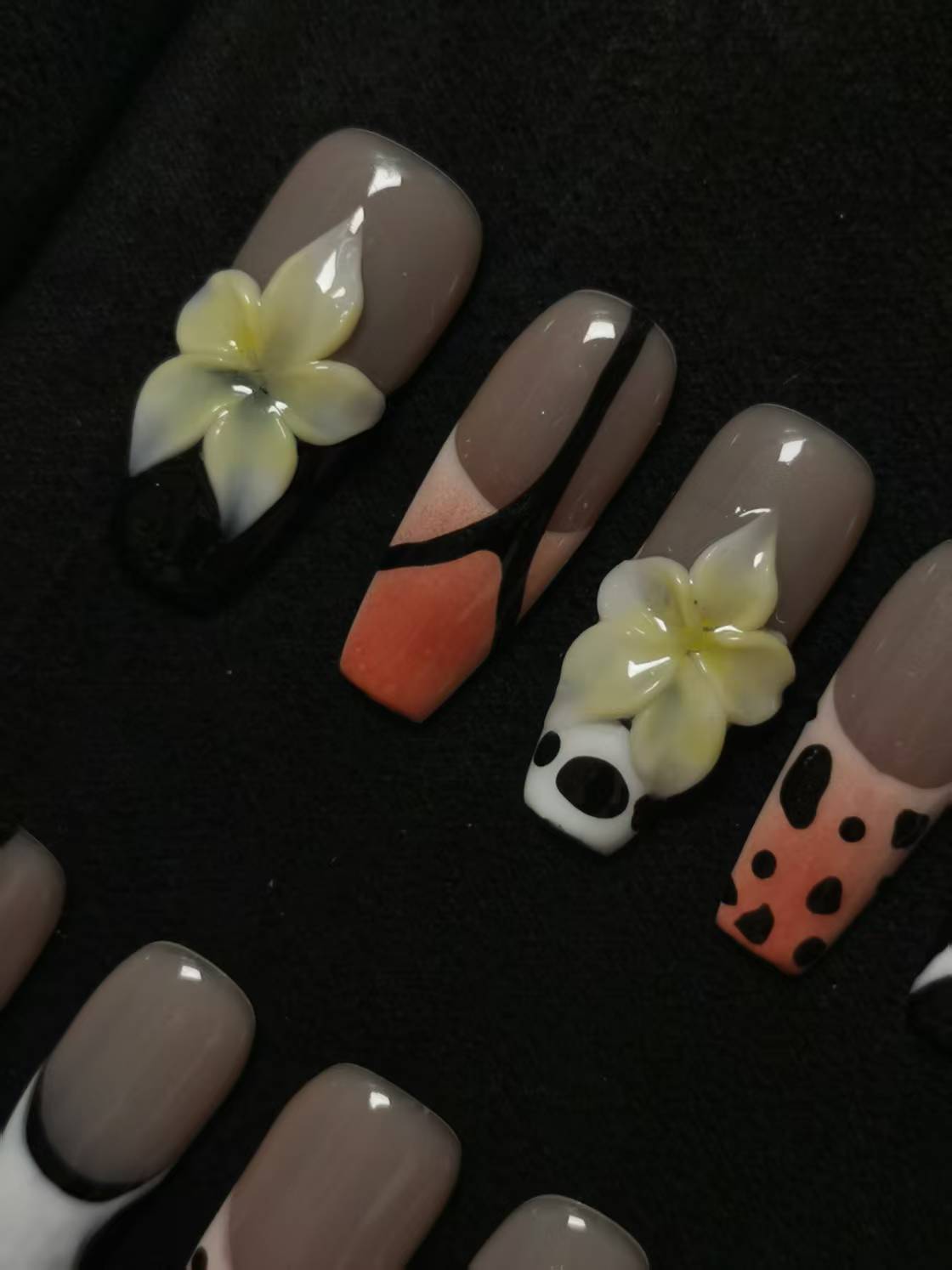 NO:1018 Acrylic 3D Flower Design Autumn Fall animal print Press on nails square coffin stiletto reusable durable trendy 2025