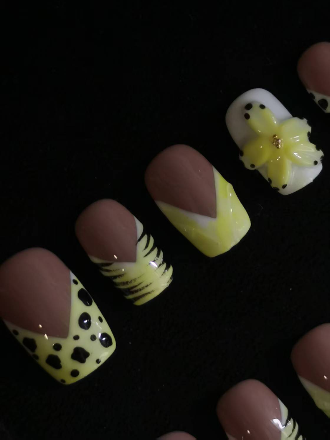 NO:1043 Acrylic 3D Flower Press on nails short square reusable durable trendy 2025