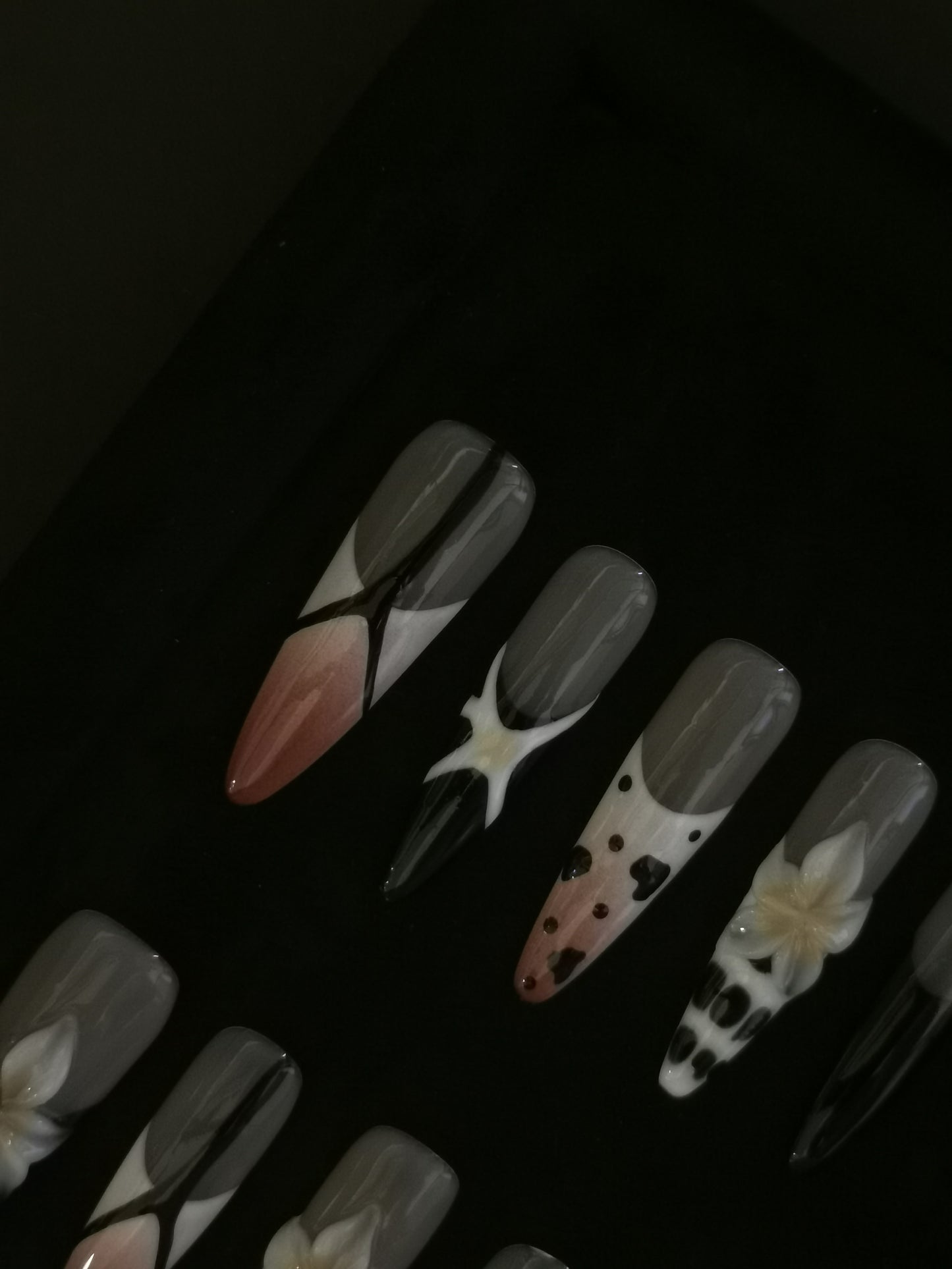 NO:1018 Acrylic 3D Flower Design Autumn Fall animal print Press on nails square coffin stiletto reusable durable trendy 2025