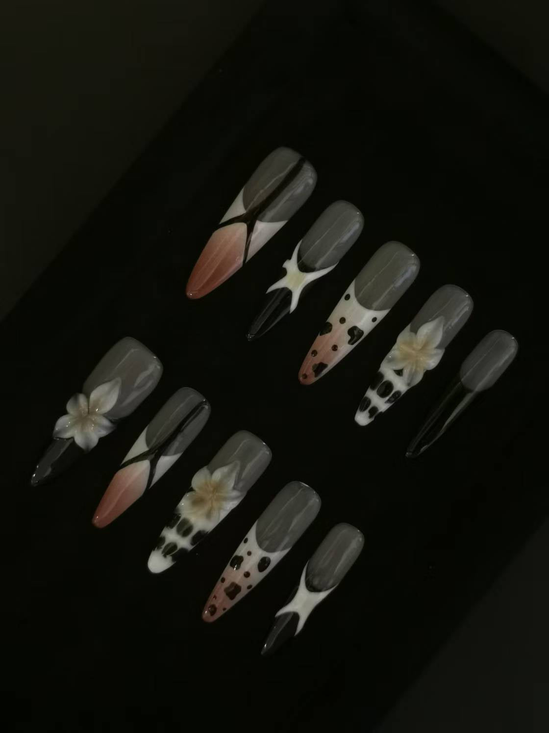 NO:1018 Acrylic 3D Flower Design Autumn Fall animal print Press on nails square coffin stiletto reusable durable trendy 2025