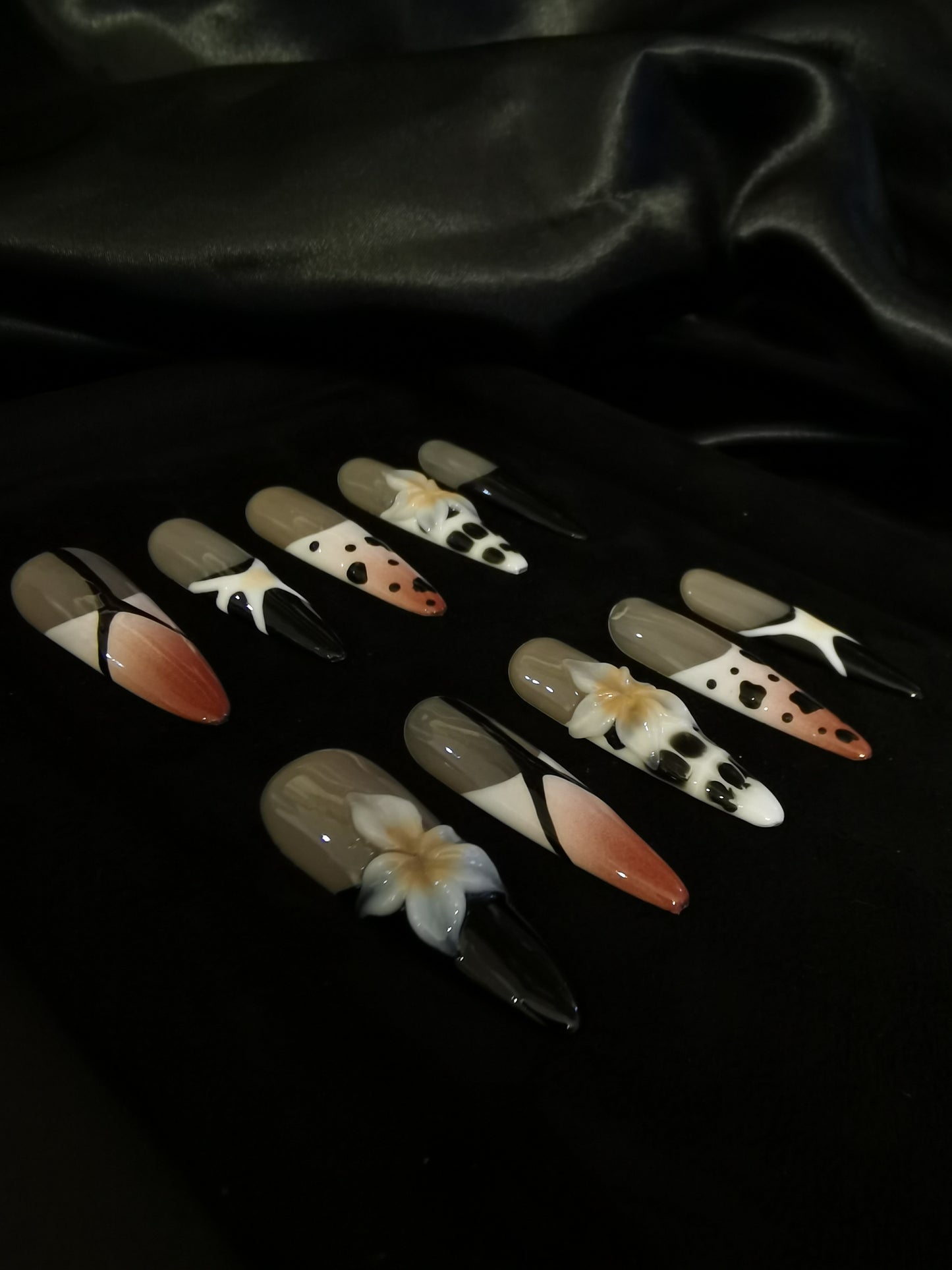 NO:1018 Acrylic 3D Flower Design Autumn Fall animal print Press on nails square coffin stiletto reusable durable trendy 2025