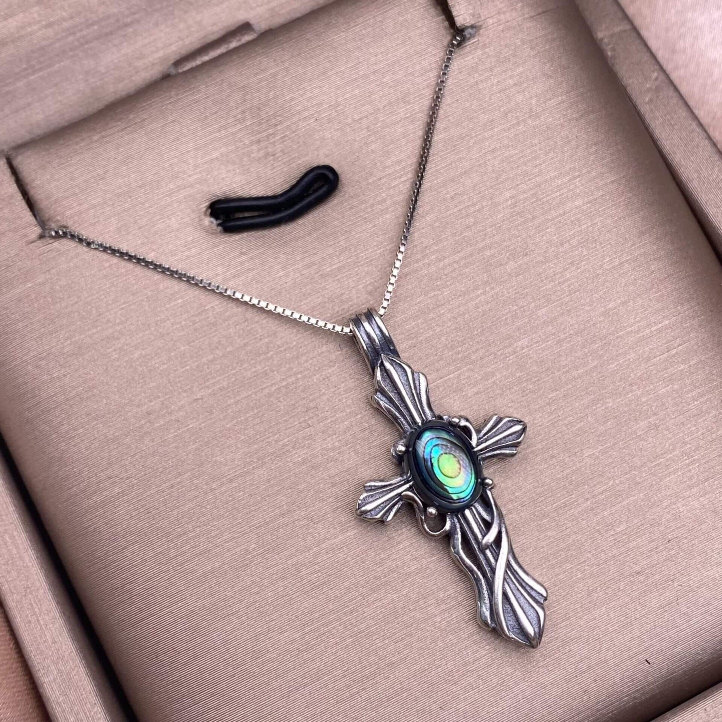 Opal, abalone shell, Larima sea crest stone, grey moonstone, aquamarine, jasper, citrine, turquoise, old waxS925 silver inlaid retro silver cross pendant, aged, personalized and fashionable OL necklace Pendant