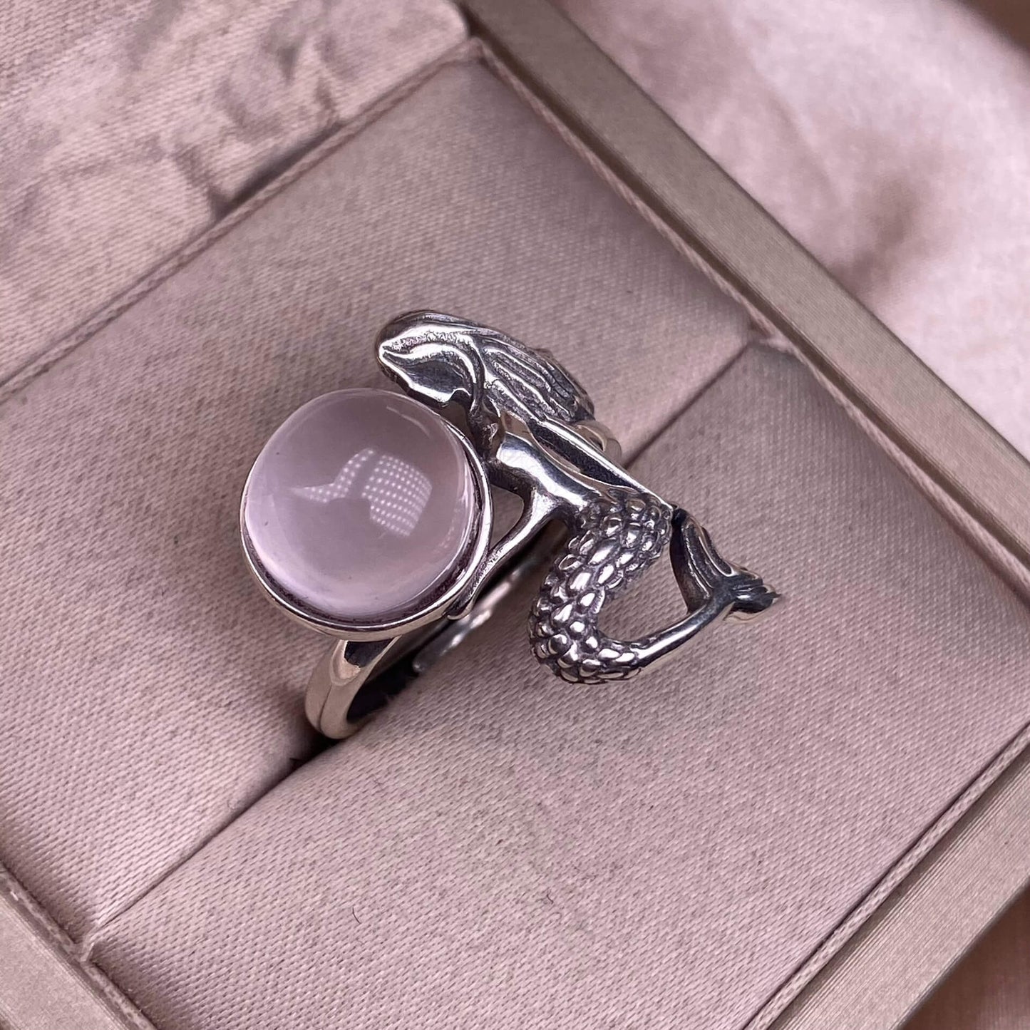 Old wax, amethyst, ghost, garnet, rose quartz golden fortune stone ring S925 in silver, mermaid shaped Silver