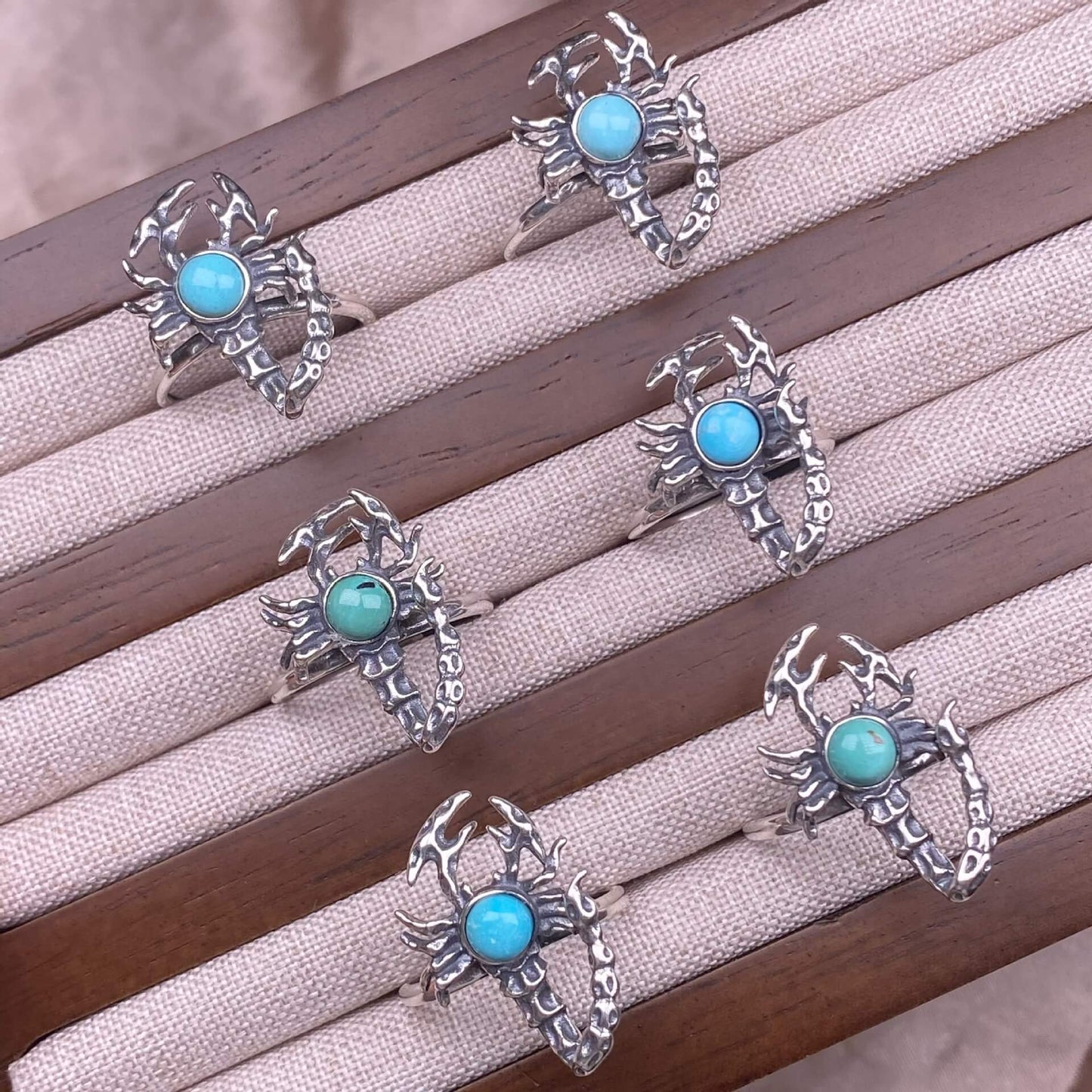 The turquoise Jade ring S925 in silver scorpion shaped silver ring