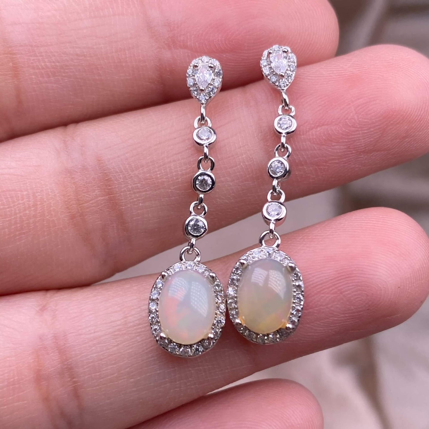 Old wax, garnet, blue topaz, citrine, amethyst, diopside, Swiss blue topaz, peridot, black opal, opal earrings S925