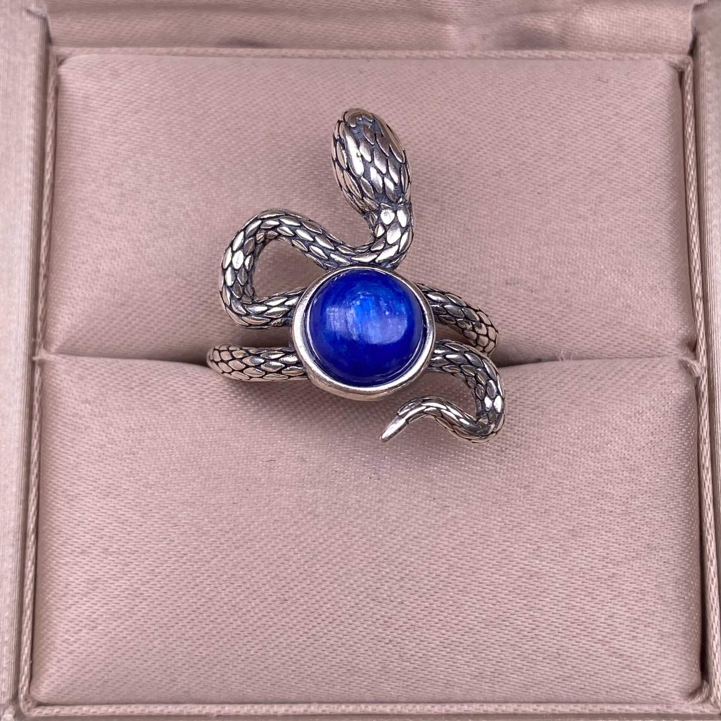 Freshwater pearl, kyanite, Hetian jade, purple dragon crystal, grey moonlight, super Seven ring S925 in silver snake shaped silver ring