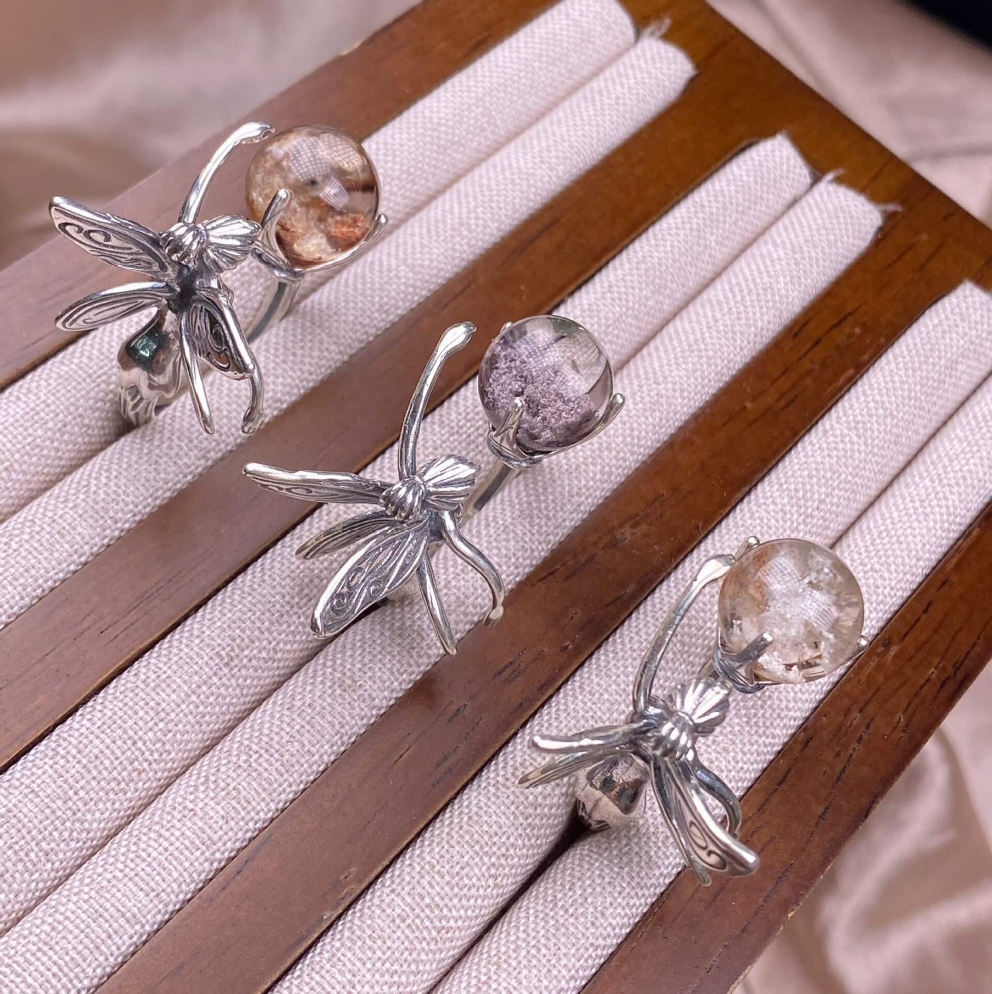 Nanhong stone, amethyst, turquoise, amethyst, ghost stone, golden fortune stone, garnet S925 in silveThe S925 silver grey moonstone ring, set with retro silver, is a new  women's colored gemstone crystal jewelry