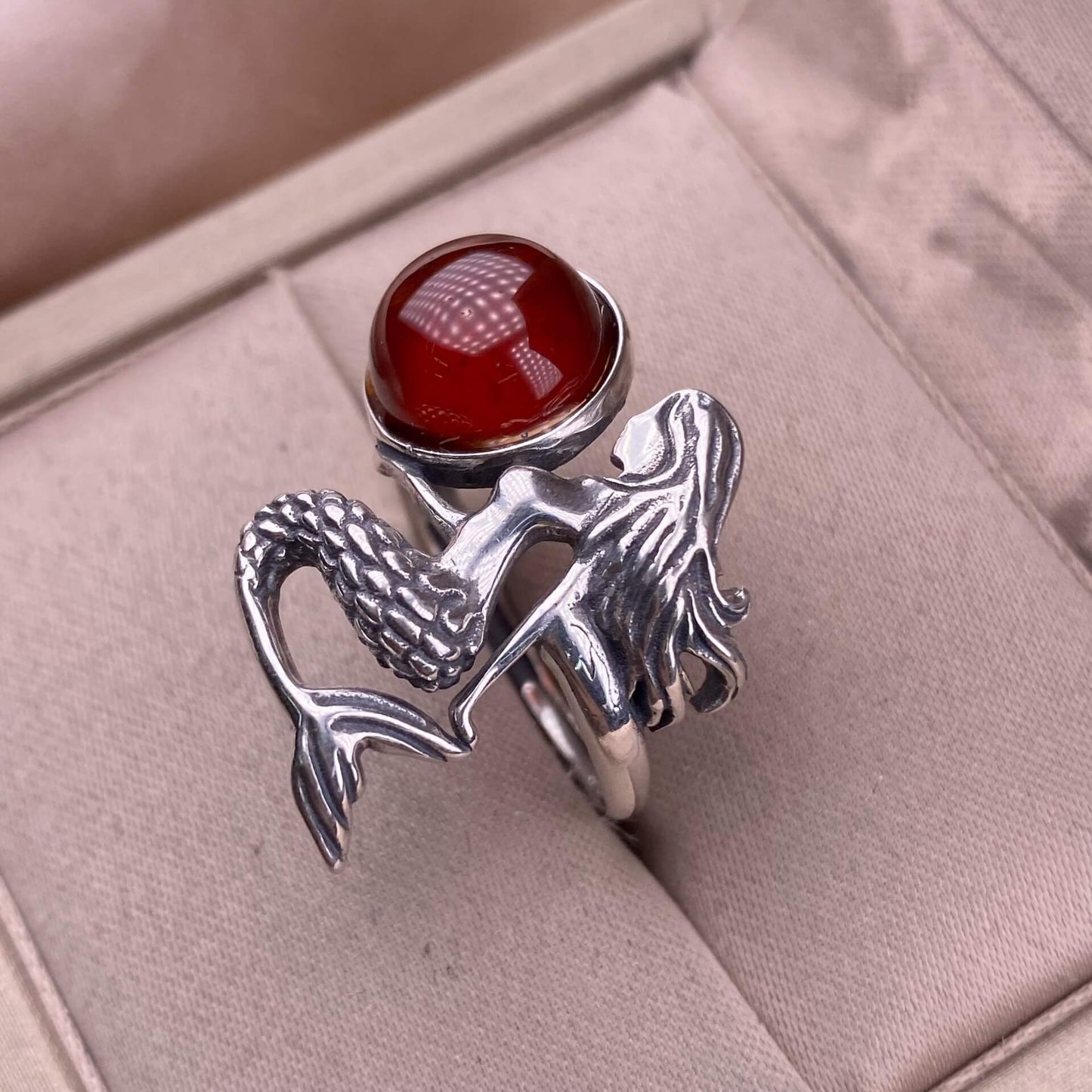 Old wax, amethyst, ghost, garnet, rose quartz golden fortune stone ring S925 in silver, mermaid shaped Silver