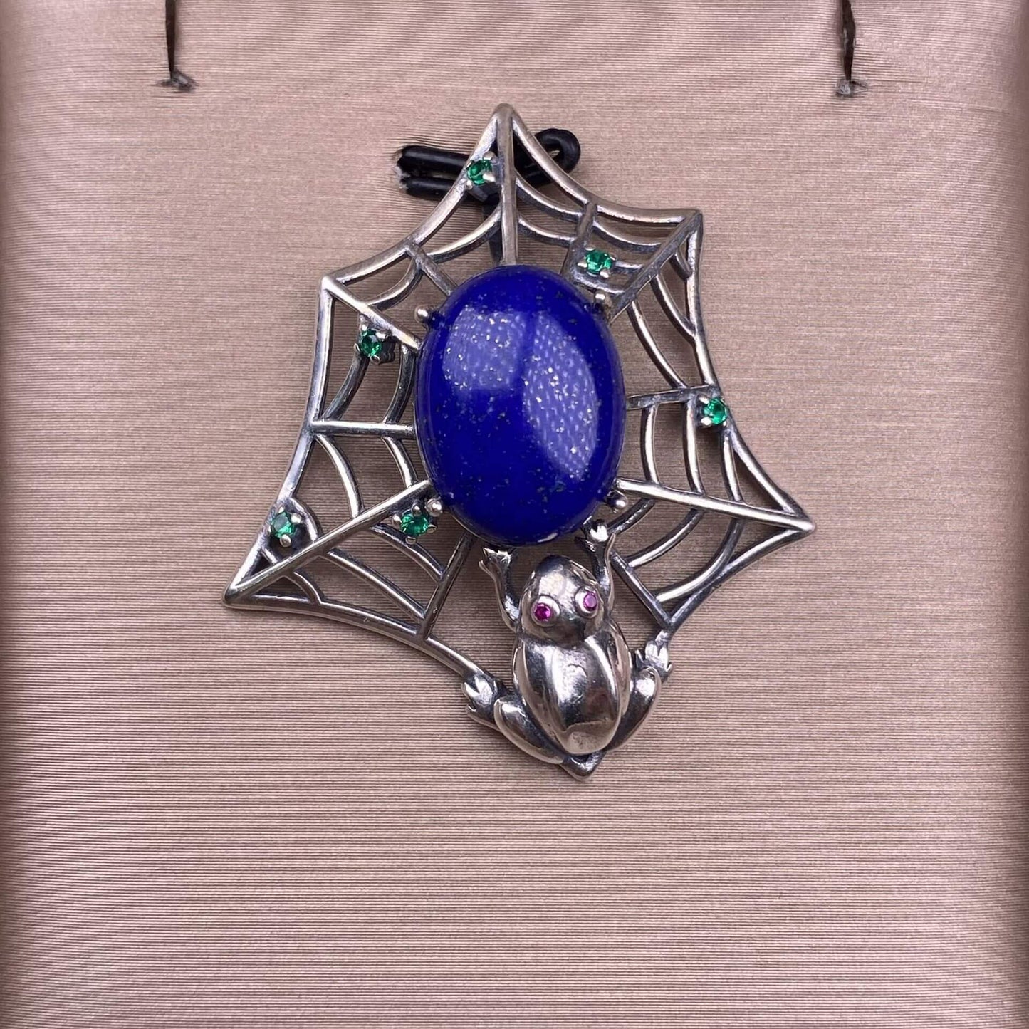 Grey moonstone, lapis lazuli, blue moonstone pendant S925 silver inlaid retro butterfly necklace pendant (Copy)