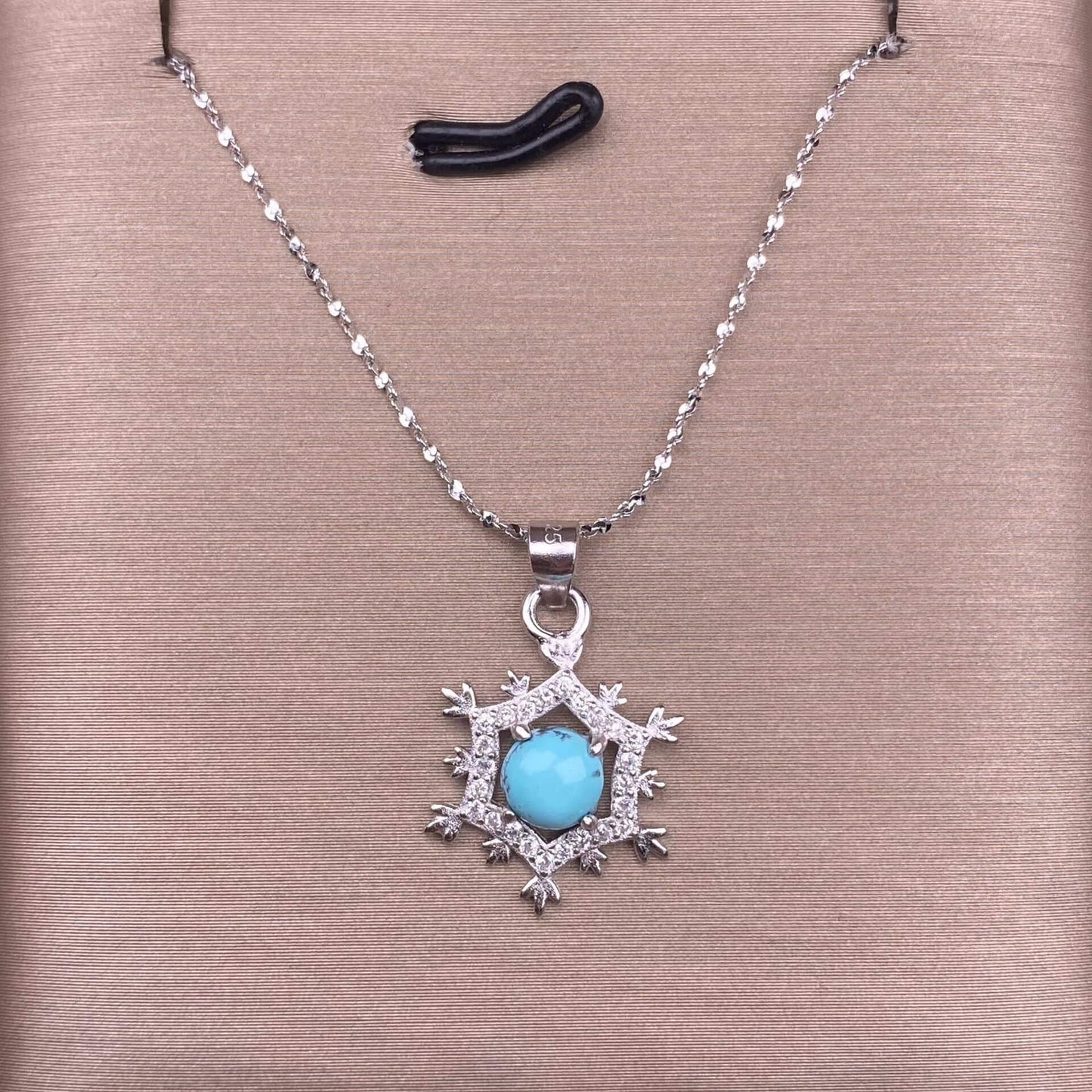 Turquoise, pink sea pattern stone, jadeite, blue moonstone, purple tooth black S925 silver inlaid retro silver cross pendant, aged, personalized and fashionable OL necklace, dazzling and uncluttered trendy Jewelry 2005