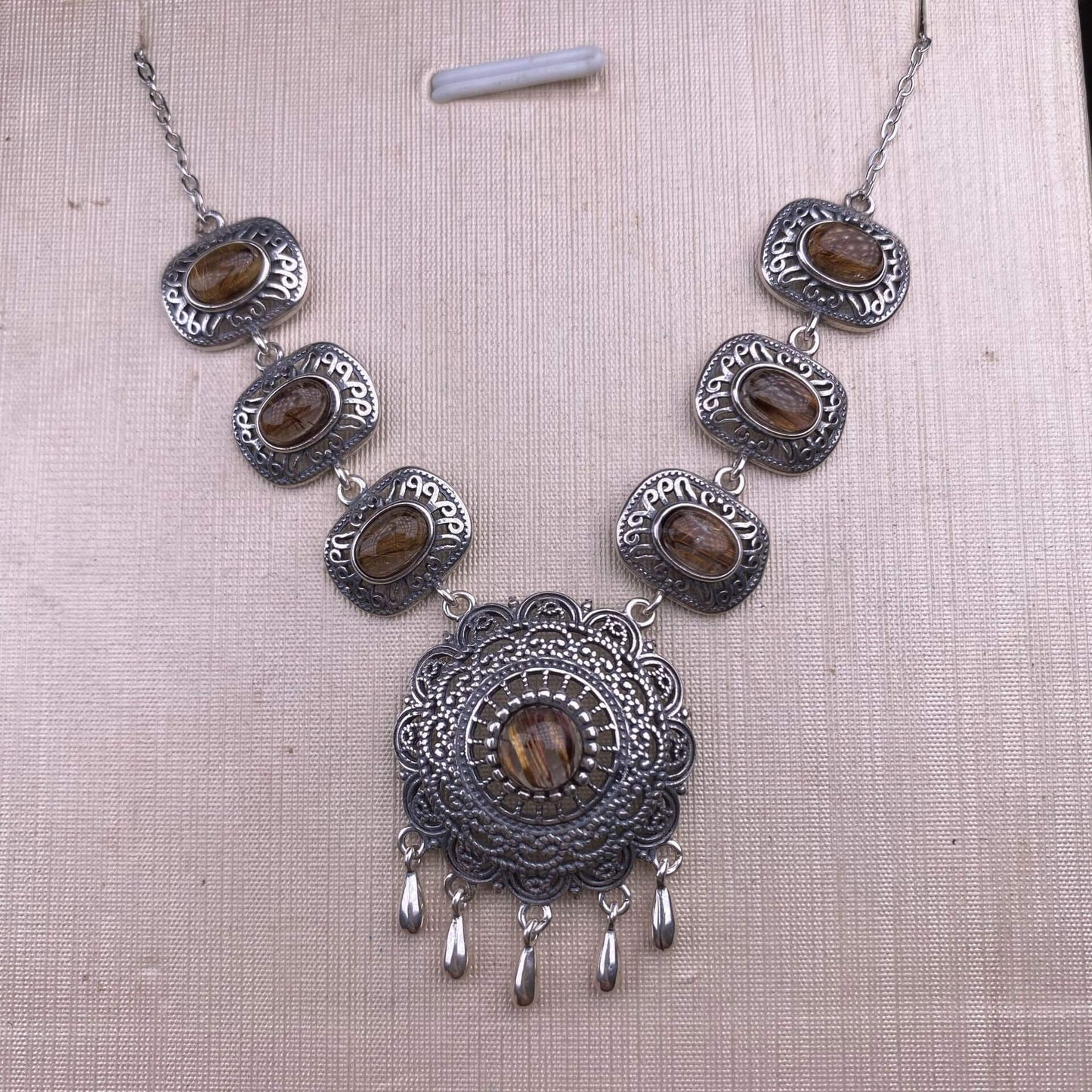 Citrine, black opal, black shell, garnet, purple dragon crystal, moonstone, purple tooth black, red jasper, jasper, golden fortune stone, copper hair crystal, gray moonlight, amethyst, s925 collarbone chain necklace