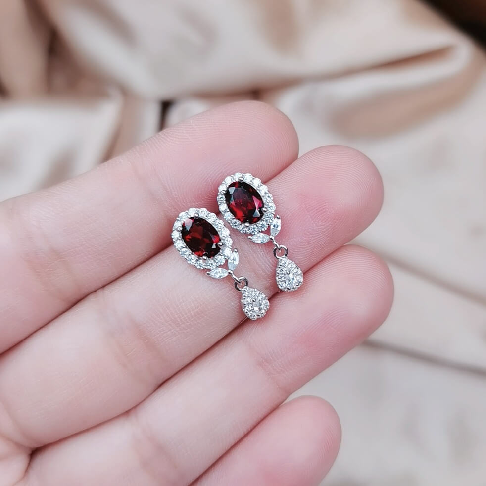 Black Opal Black Shell White Shell Turquoise Purple-toothed black, golden sunstone, garnet  earrings S925, silver inlaid with full diamonds, feather style,  fashionable OL earrings