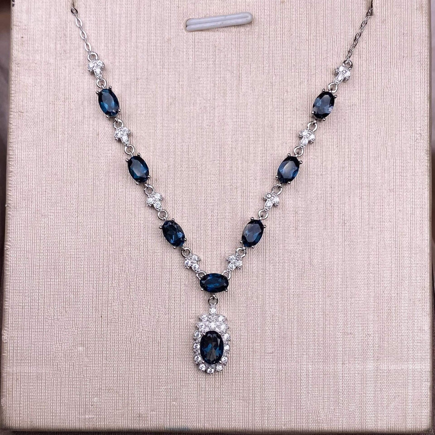 Opal/Black Opal/Turquoise/London blue topaz/Olivine/Garnet/ Hetian jade/Amethyst/Topaz S925 necklace, silver inlaid with full diamonds, exquisite light luxury evening wear chain, Opal collarbone chain, fashionable office lady